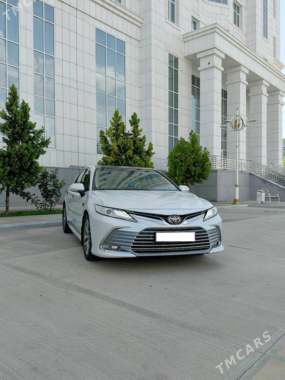 Toyota Camry 2022 - 655 000 TMT - Ашхабад - img 1