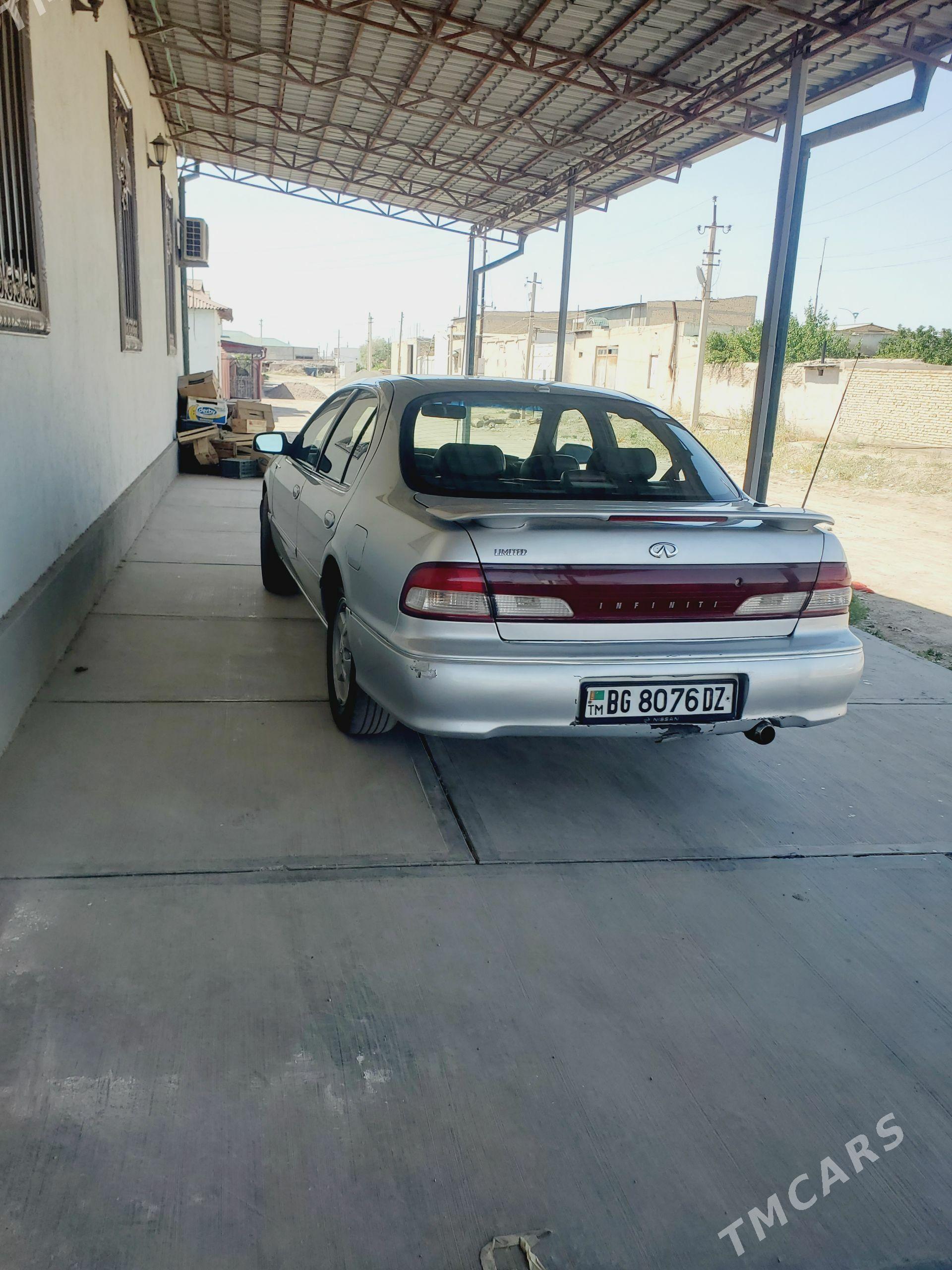 Infiniti I30 1999 - 90 000 TMT - Губадаг - img 1