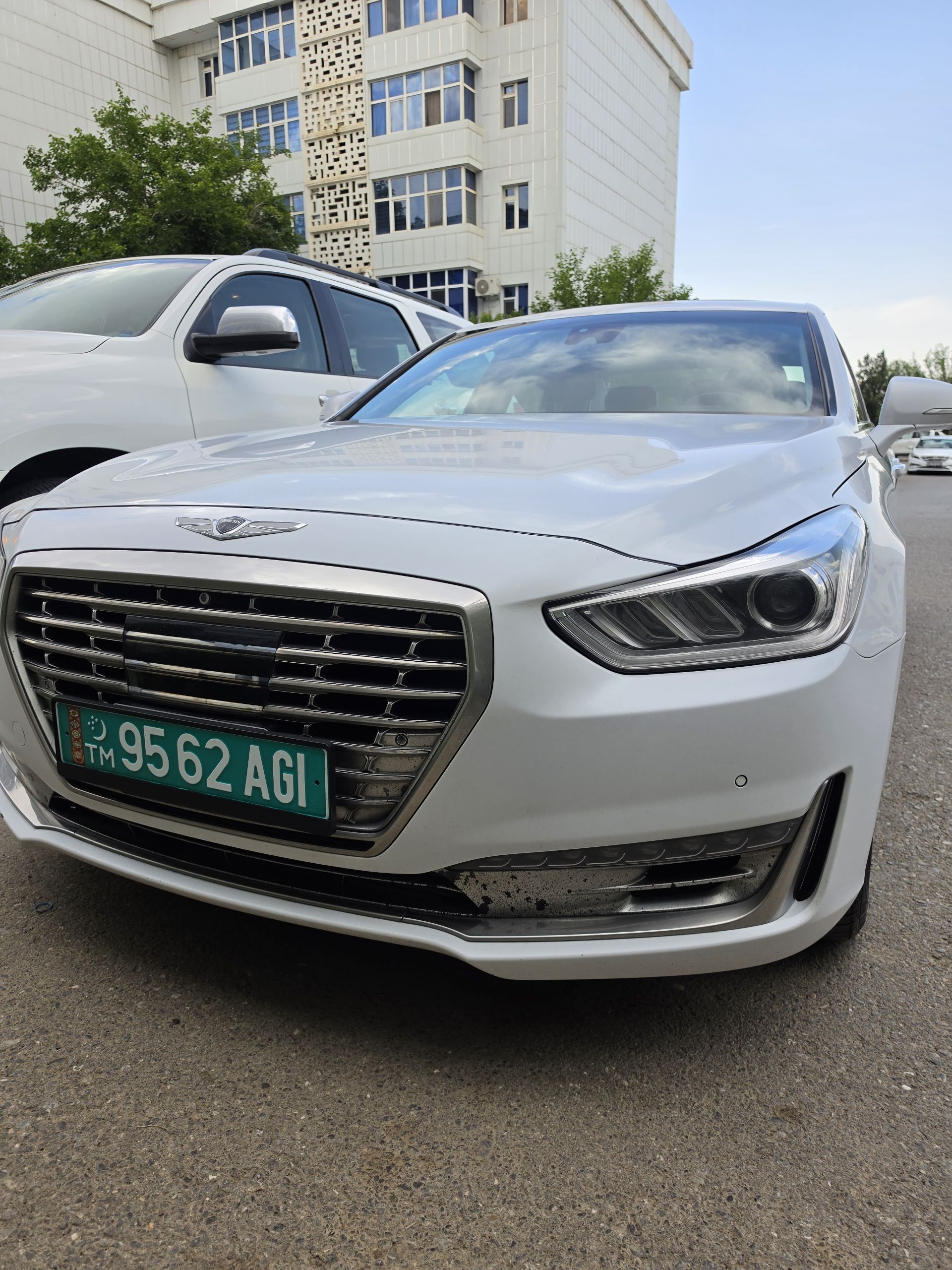Genesis G90 2019 - 600 000 TMT - 2 мкр - img 1