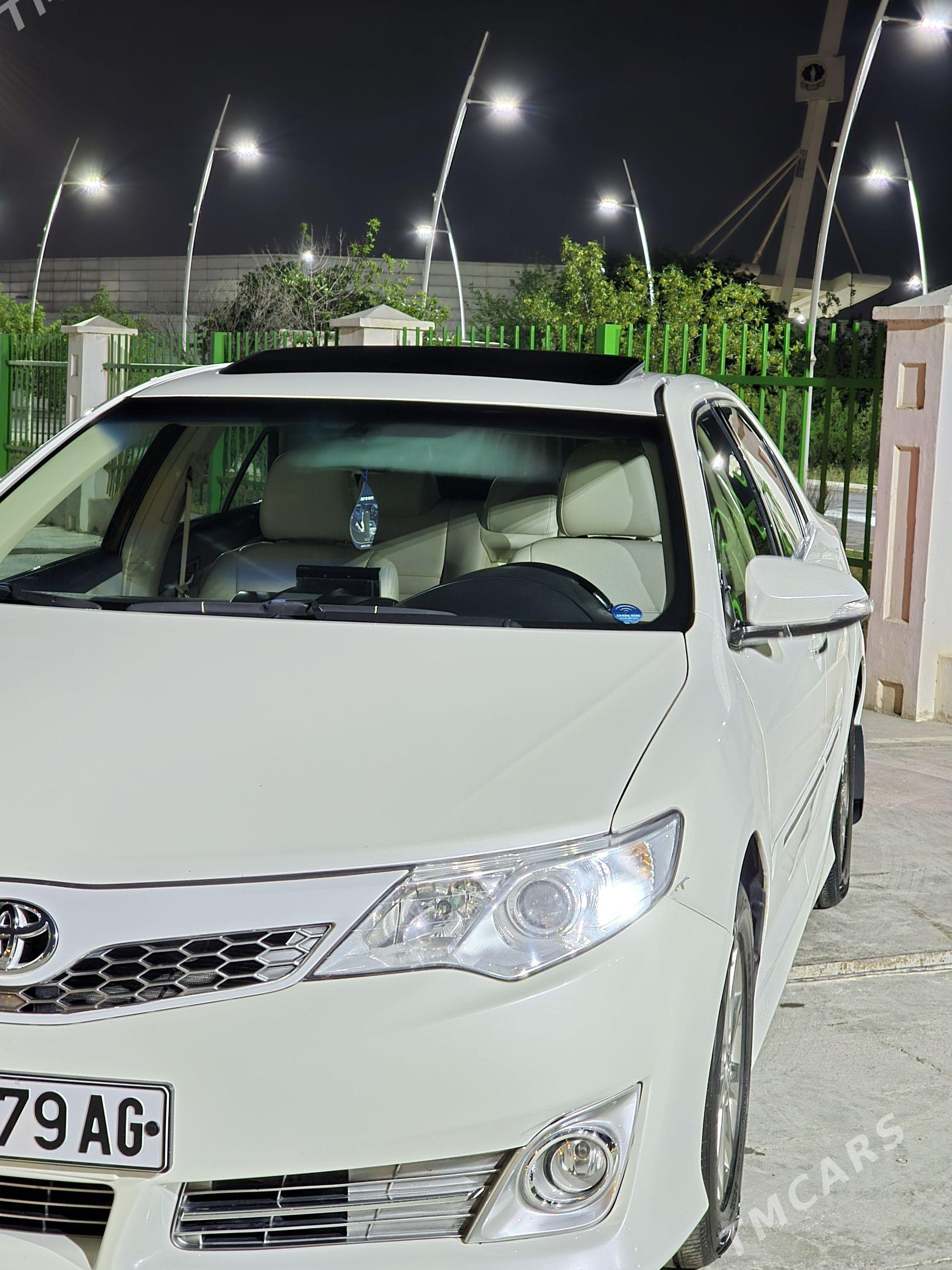 Toyota Camry 2013 - 295 000 TMT - Бедев - img 1