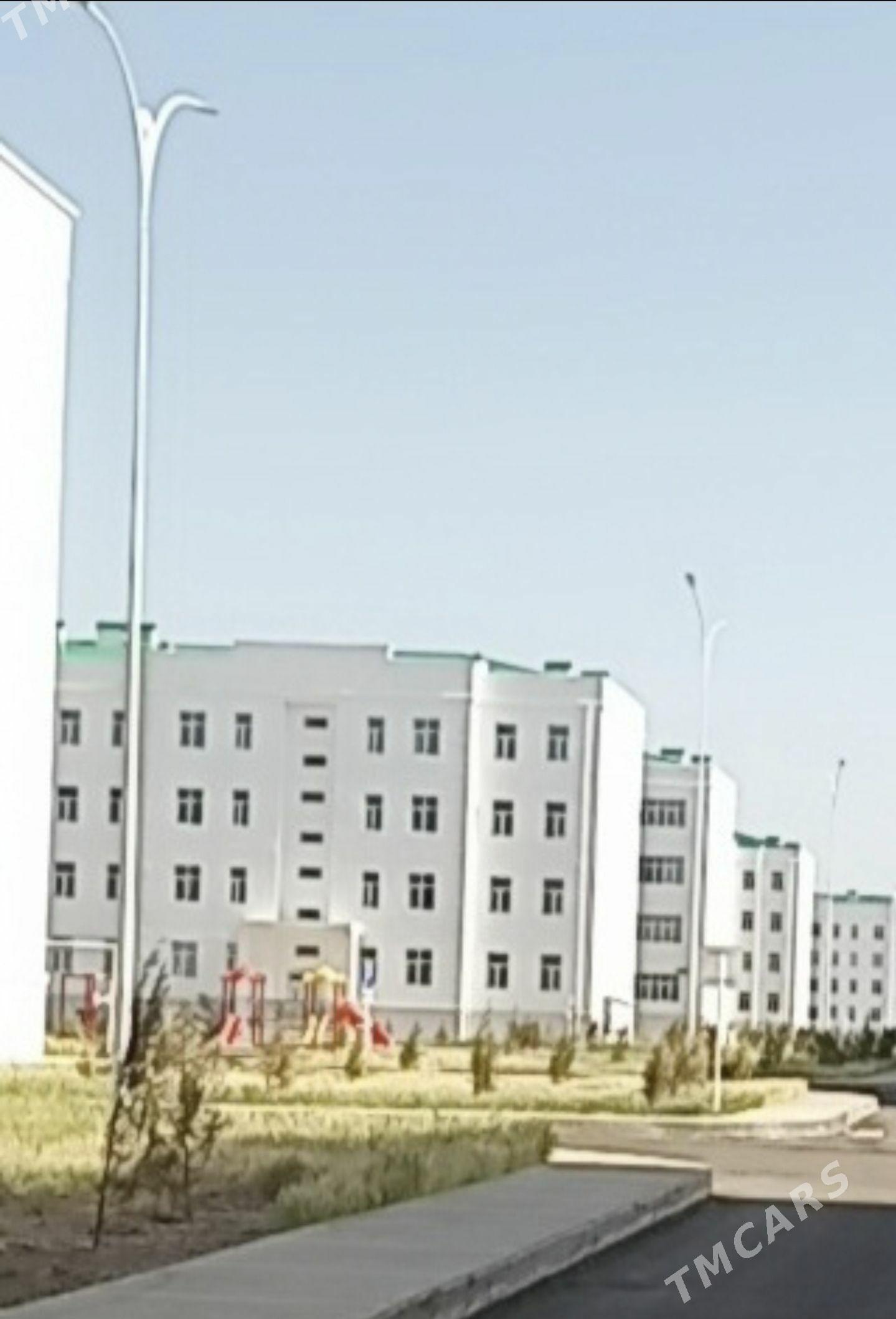 Элитка Аэропорт 2эт4ком 204м² - Дашогуз - img 1