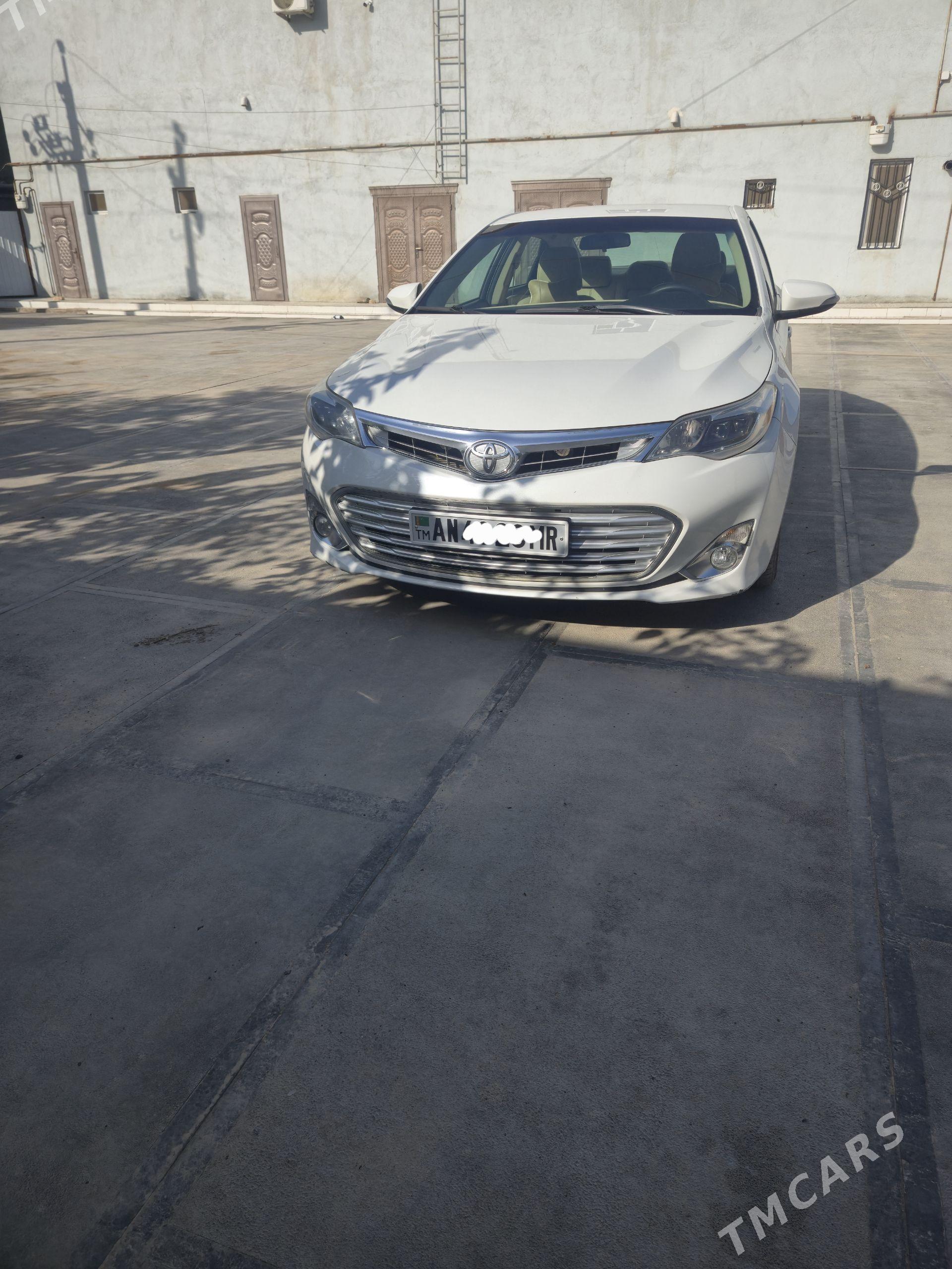 Toyota Avalon 2013 - 320 000 TMT - Мургап - img 1