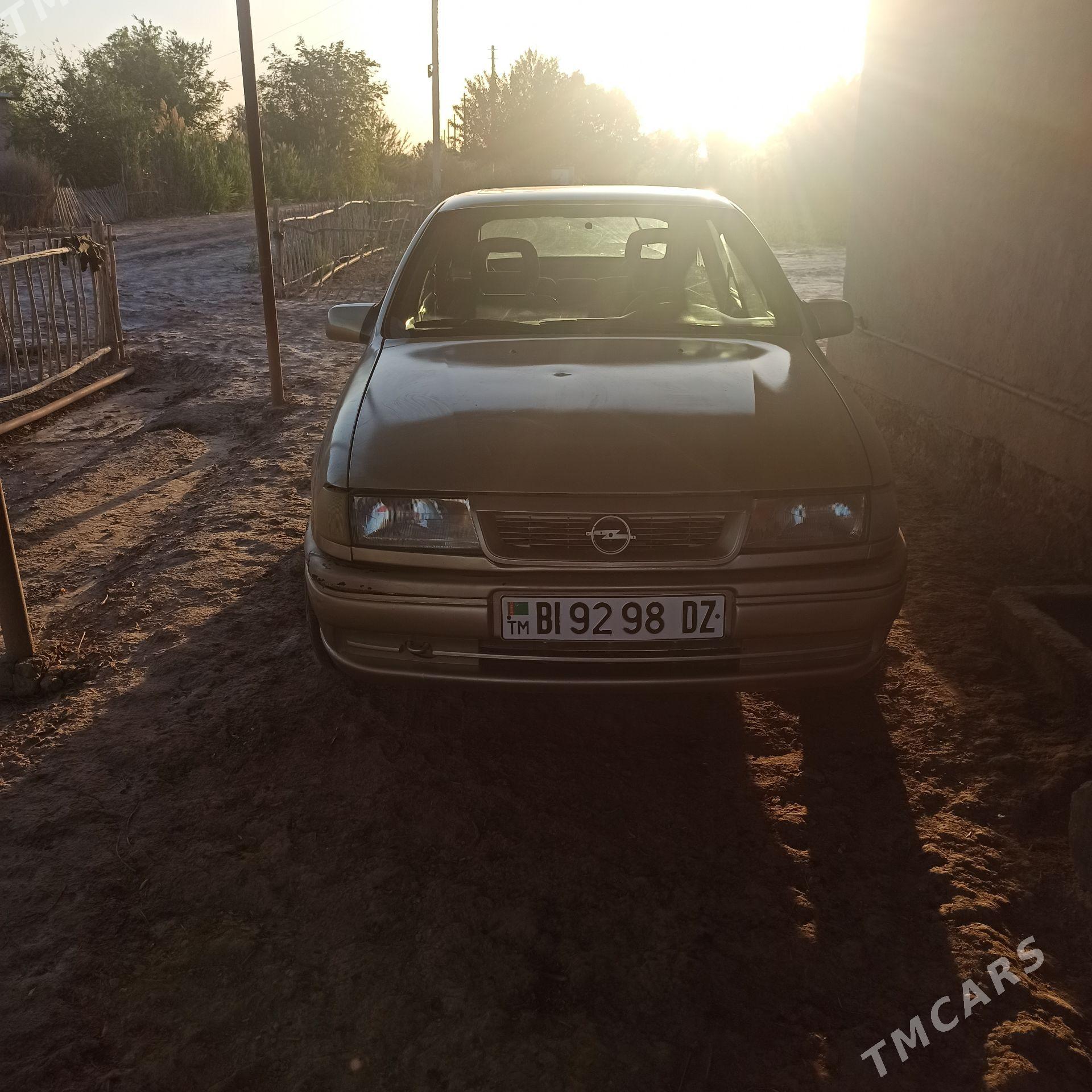 Opel Zafira 1992 - 27 000 TMT - етр. Туркменбаши - img 1