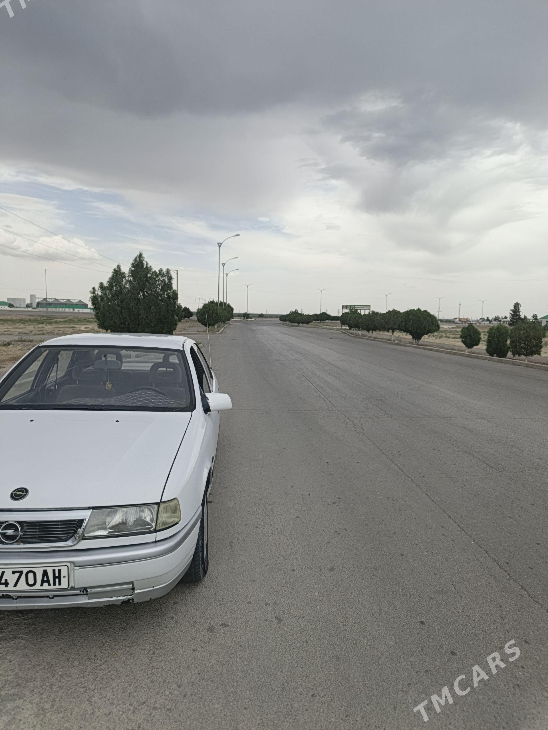 Opel Vectra 1991 - 46 000 TMT - Бахарден - img 1