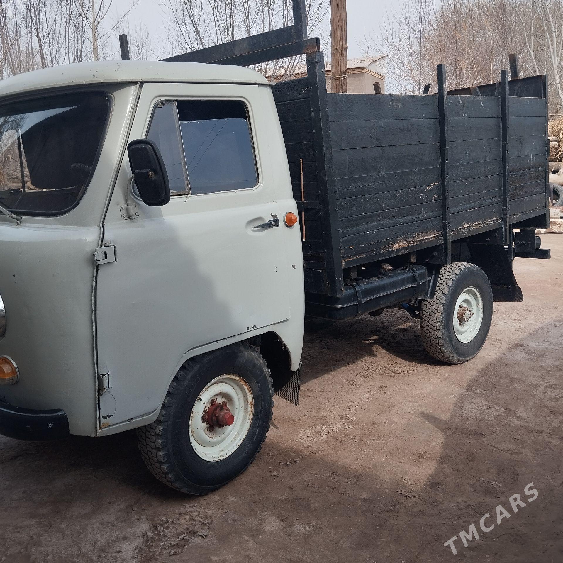 UAZ Profi 1984 - 50 000 TMT - Gurbansoltan Eje - img 1