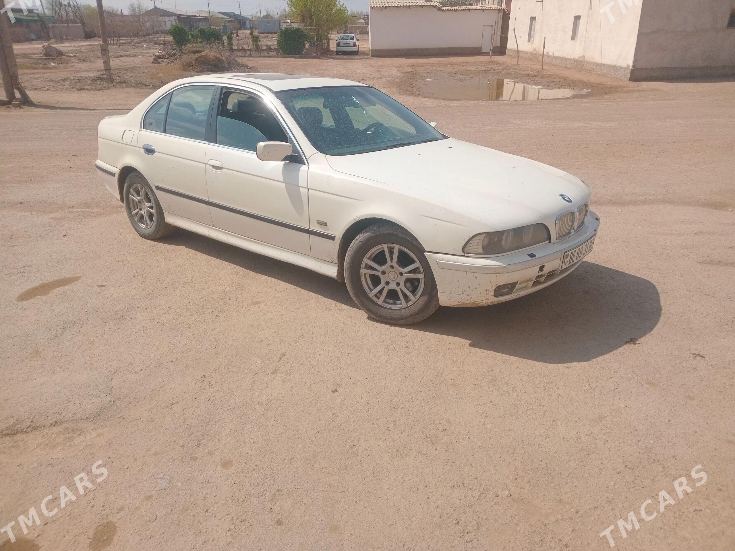 BMW 528 2001 - 70 000 TMT - Gubadag - img 1
