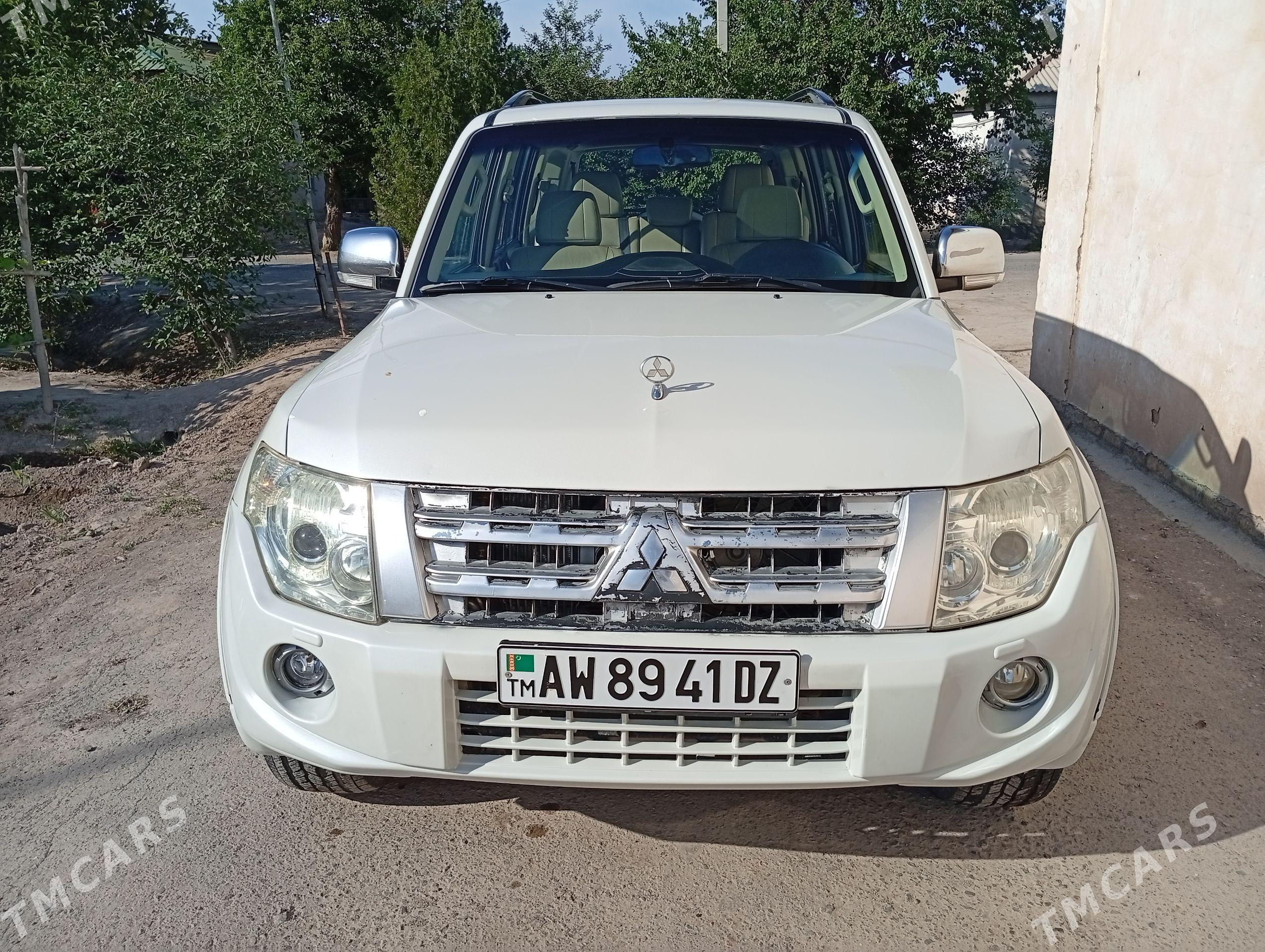 Mitsubishi Pajero 2012 - 280 000 TMT - Дашогуз - img 1