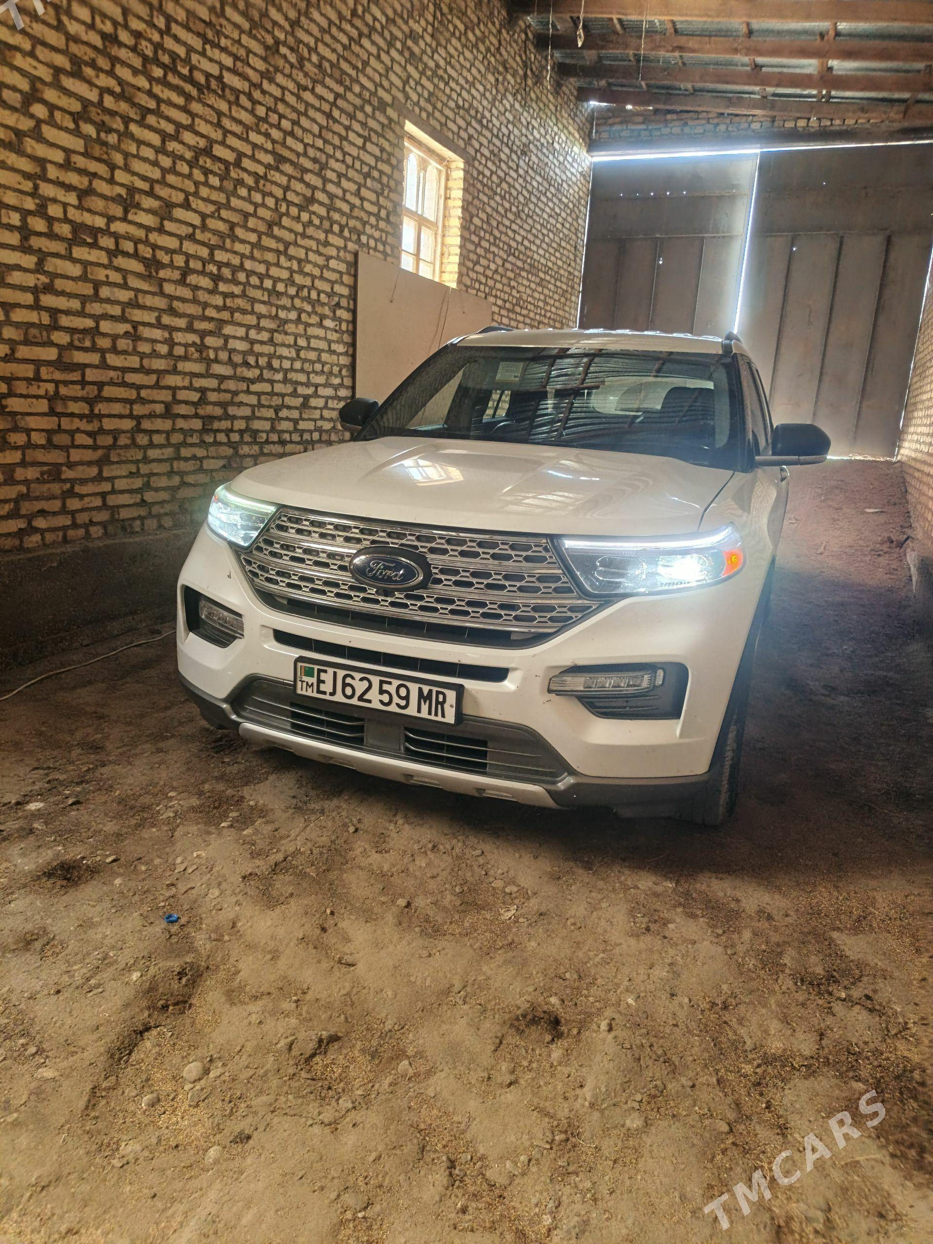 Ford Explorer 2022 - 485 000 TMT - Саят - img 1