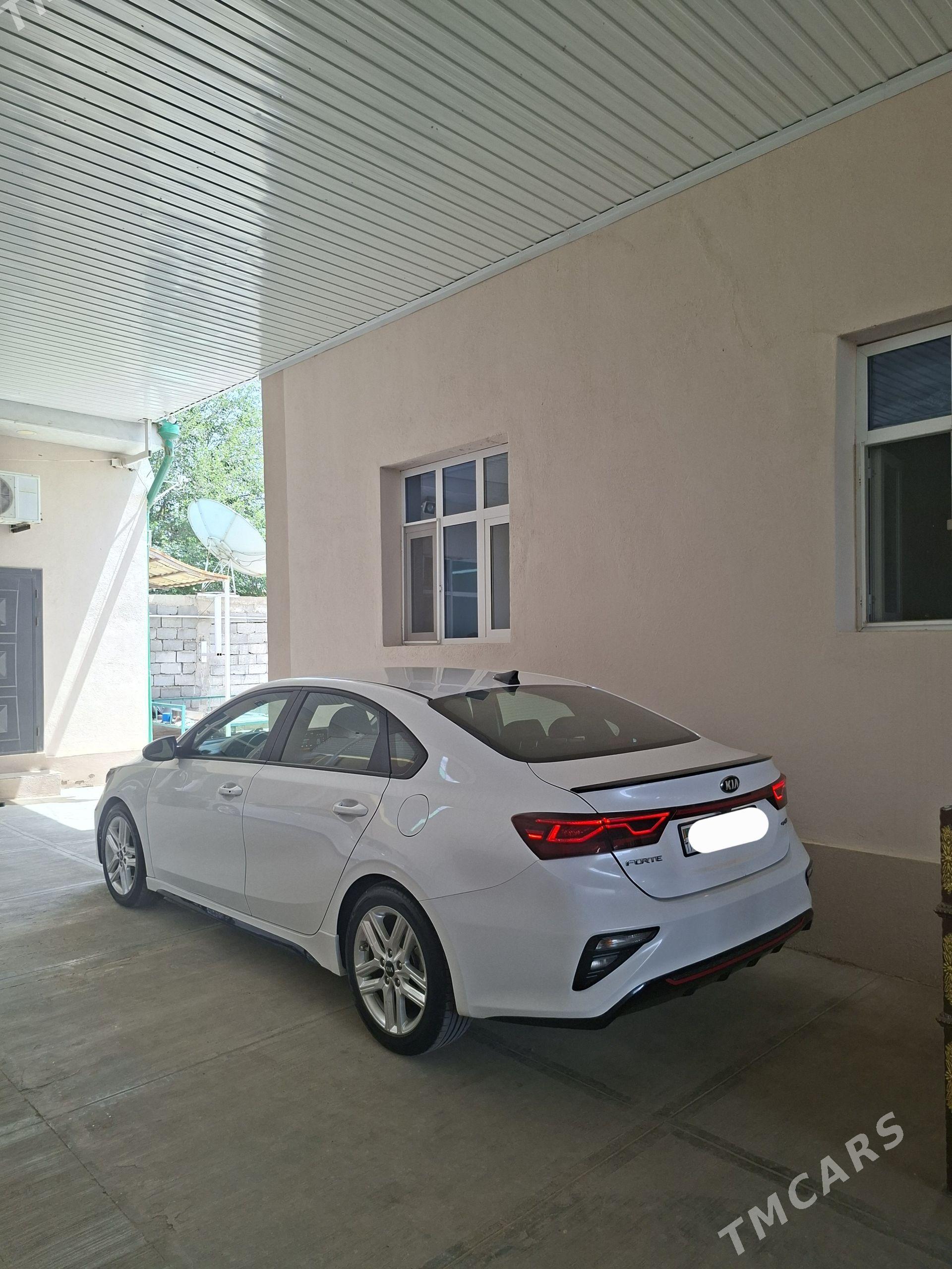 Kia Forte 2021 - 235 000 TMT - Ашхабад - img 1
