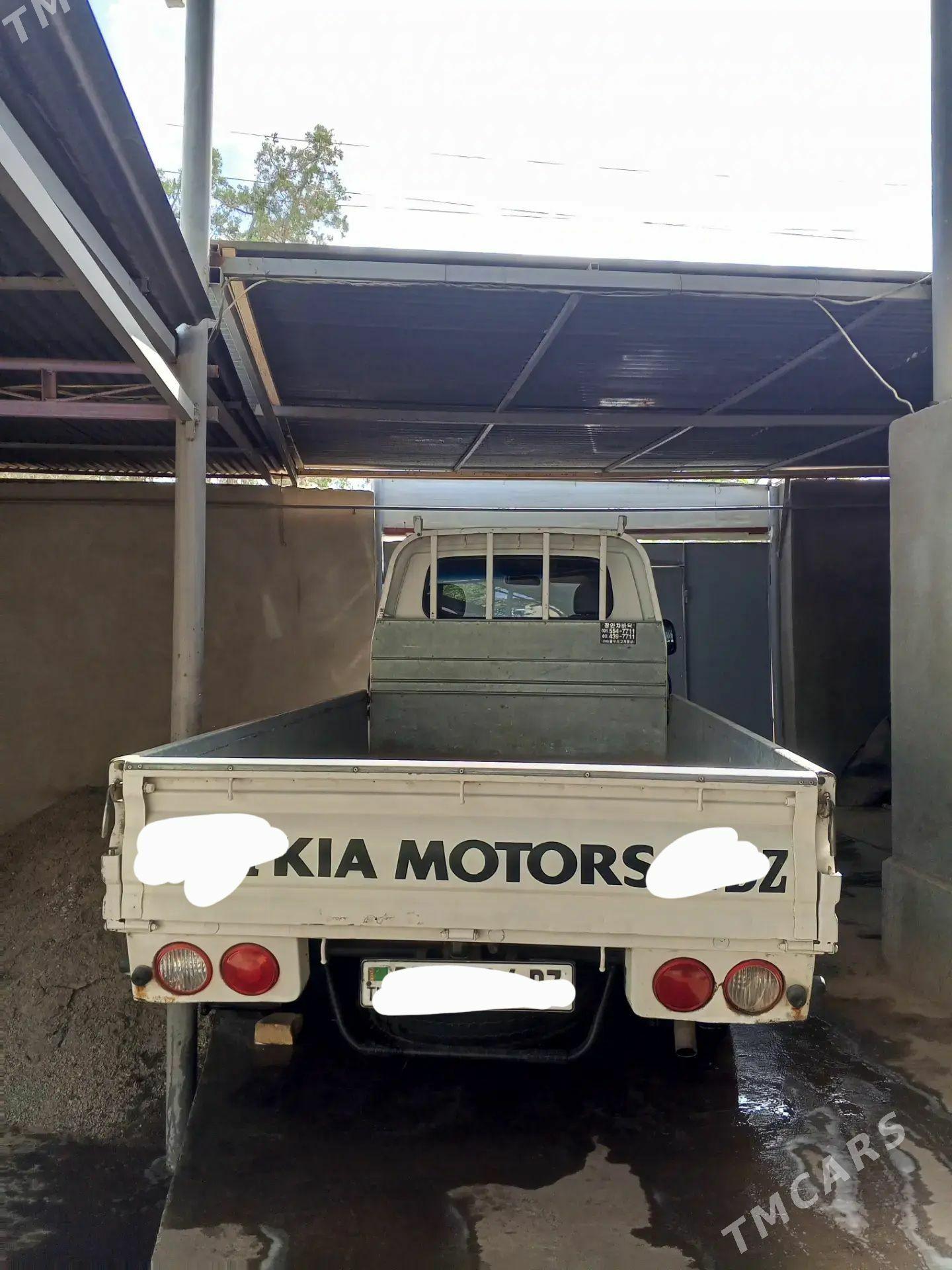 Kia Bongo 2011 - 180 000 TMT - Köneürgenç - img 1
