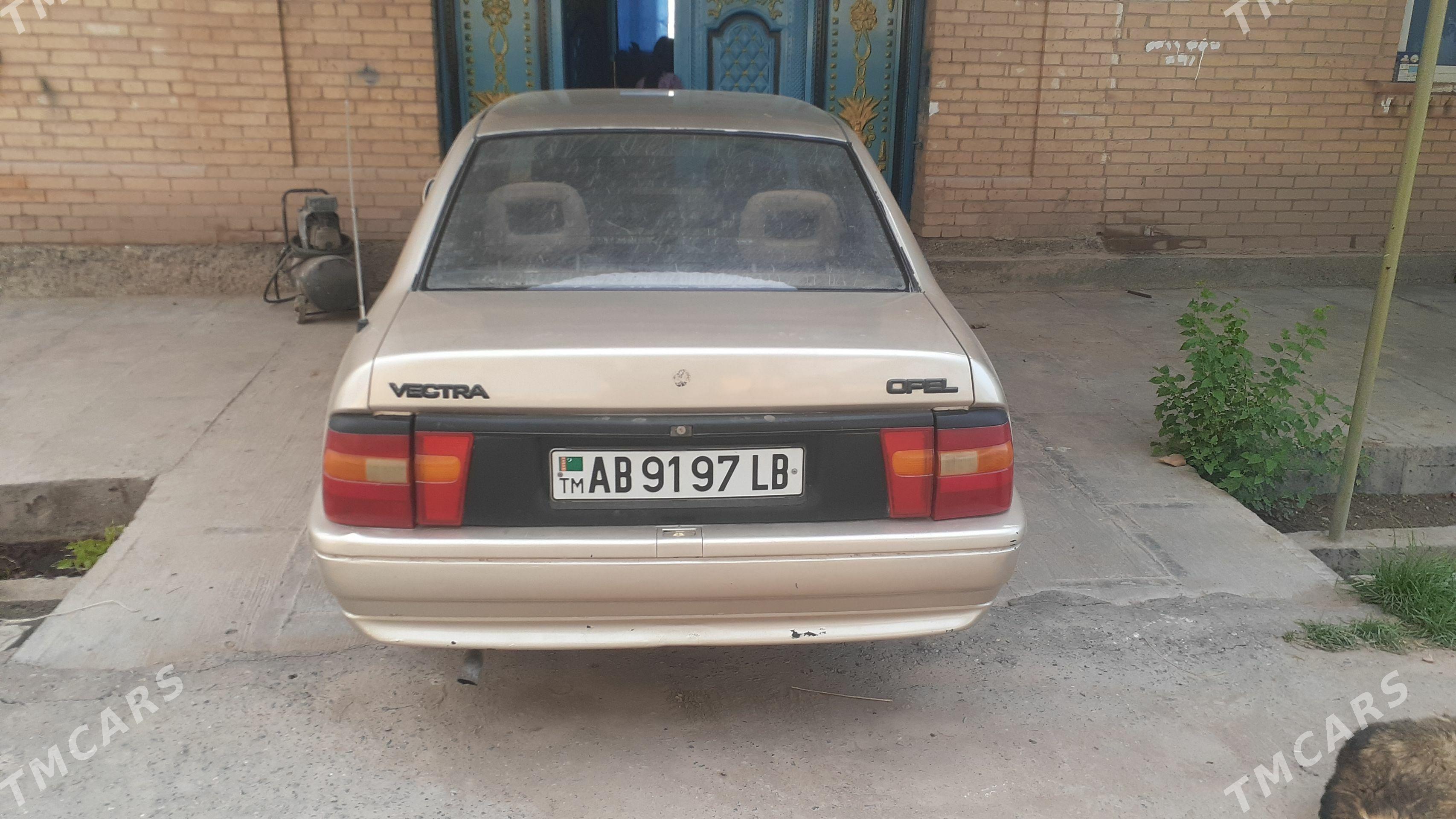 Opel Vectra 1992 - 30 000 TMT - Дянев - img 1