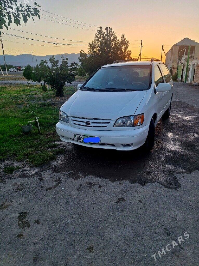 Toyota Sienna 2001 - 195 000 TMT - Бахарден - img 1