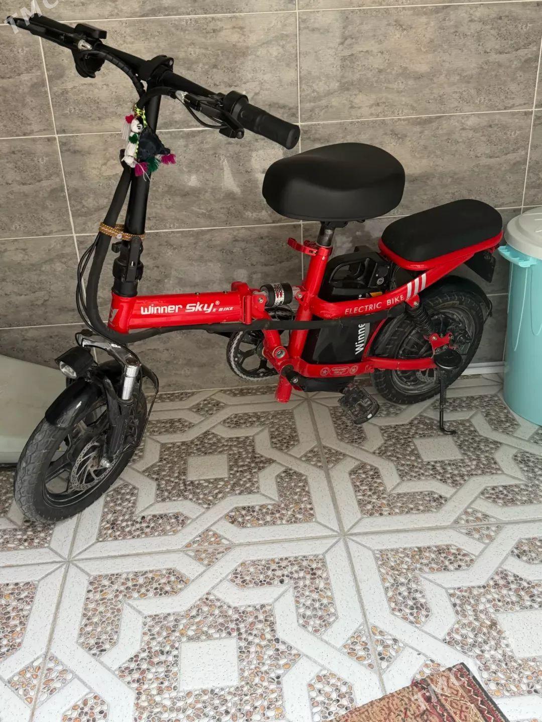 Tokli Skuter - Balkanabat - img 1