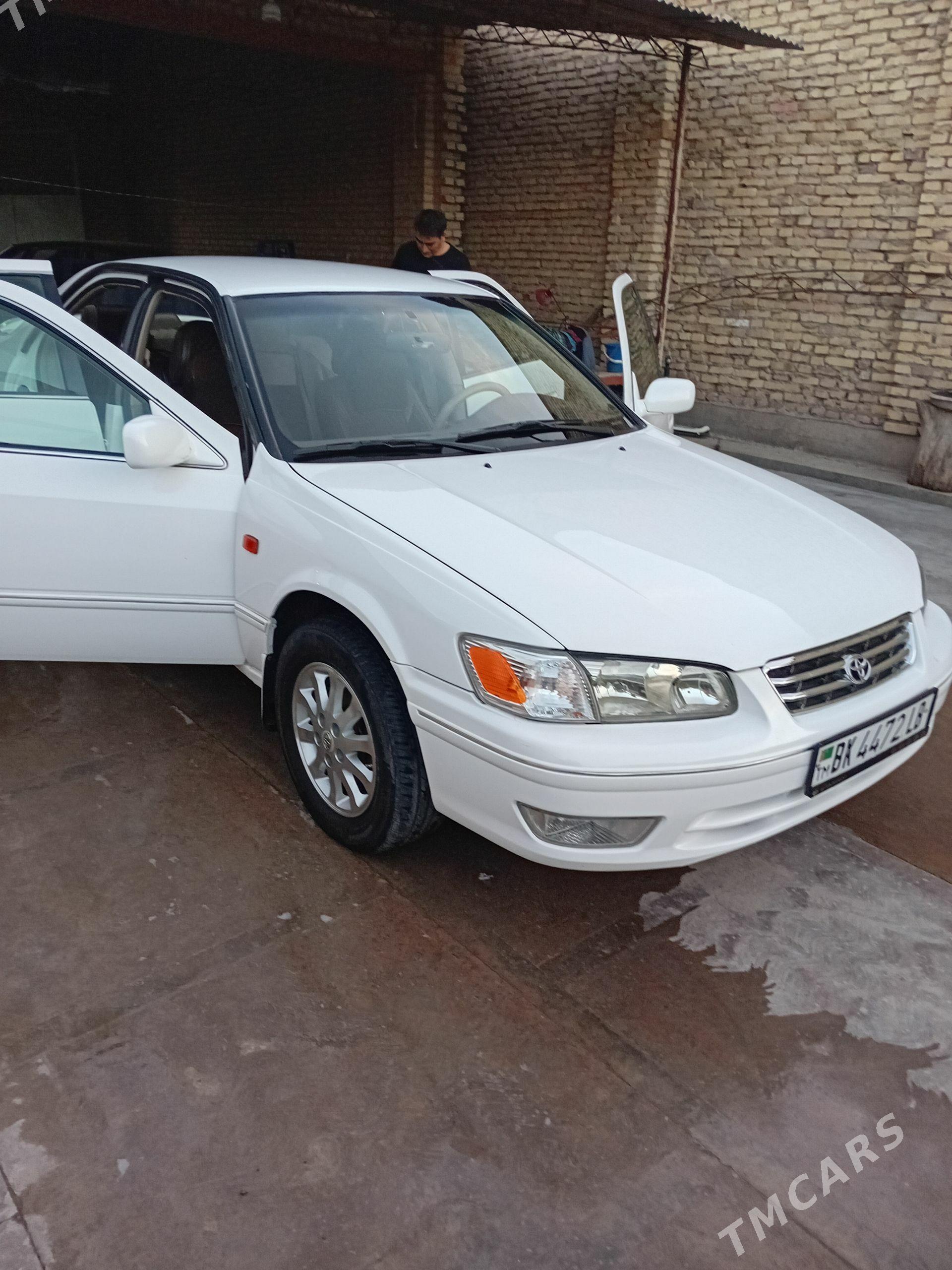 Toyota Camry 2001 - 165 000 TMT - Туркменабат - img 1