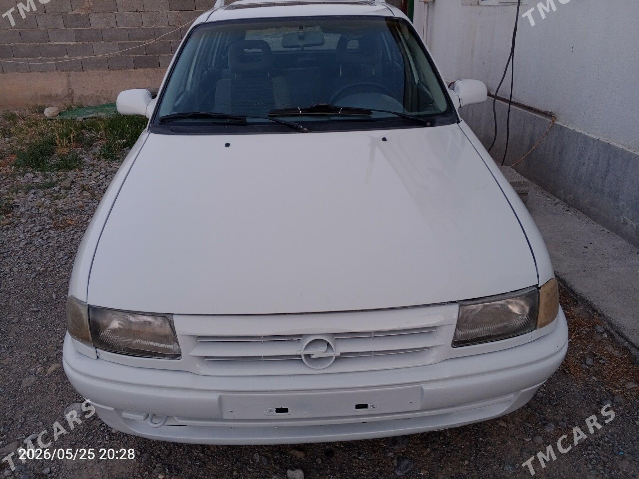 Opel Astra 1992 - 30 000 TMT - Бахарден - img 1
