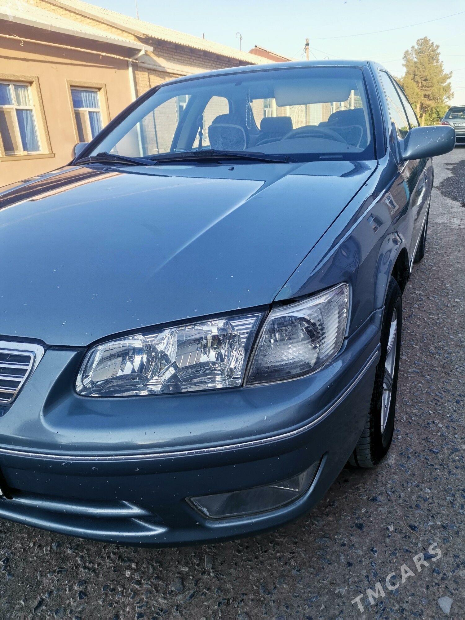 Toyota Camry 2001 - 140 000 TMT - Гарабекевюл - img 1