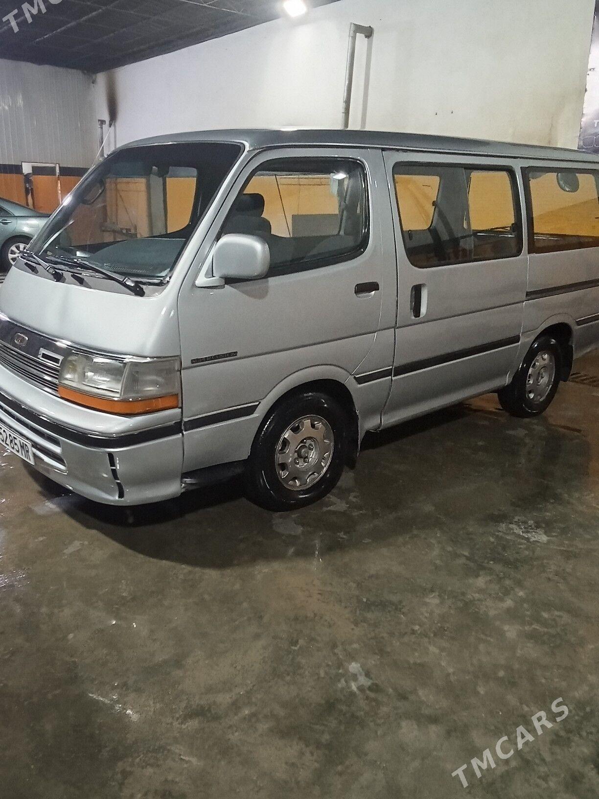 Toyota Hiace 1994 - 79 000 TMT - Мары - img 1