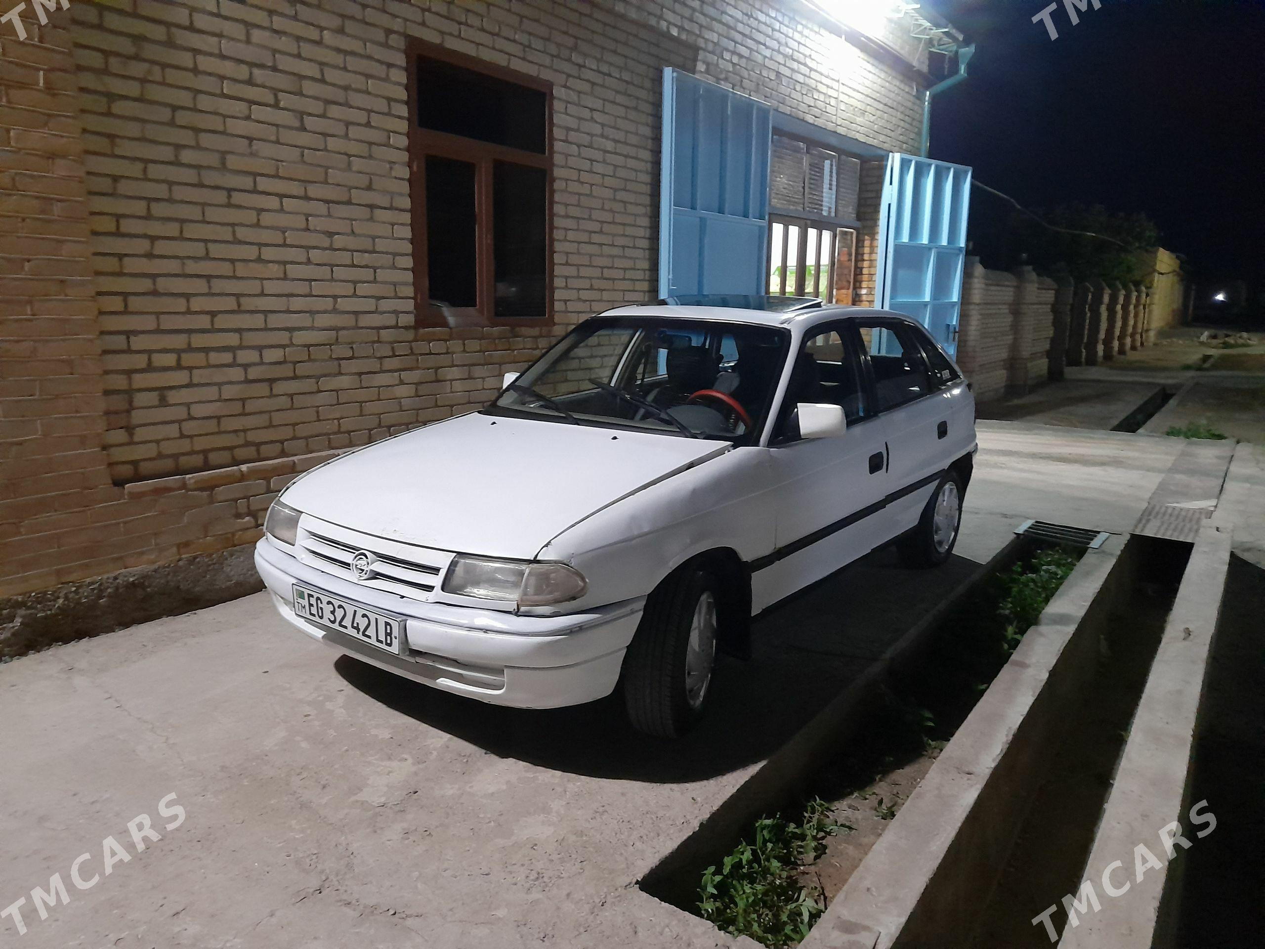 Opel Astra 1992 - 25 000 TMT - Çärjew - img 1