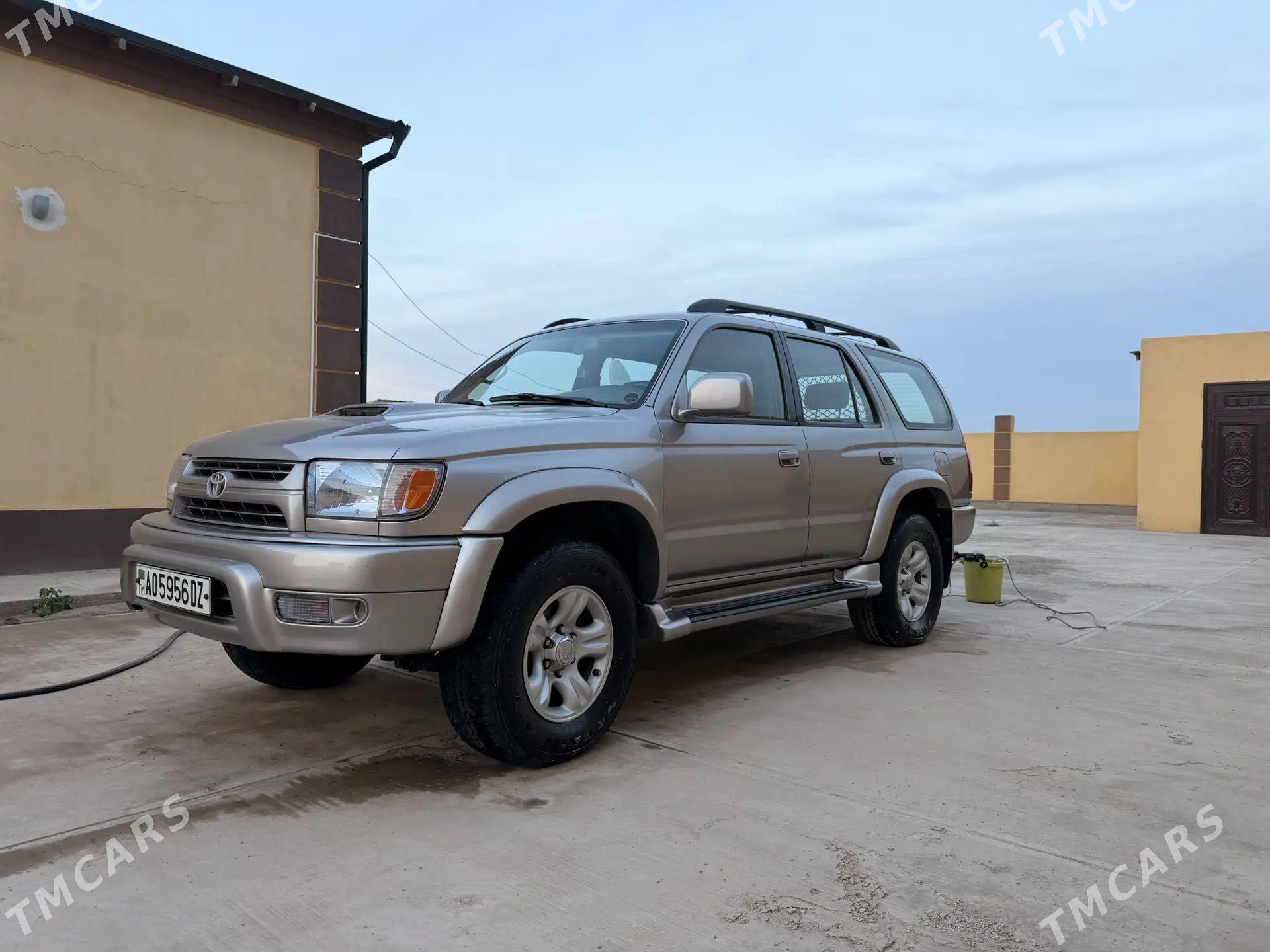 Toyota 4Runner 2002 - 240 000 TMT - Дашогуз - img 1