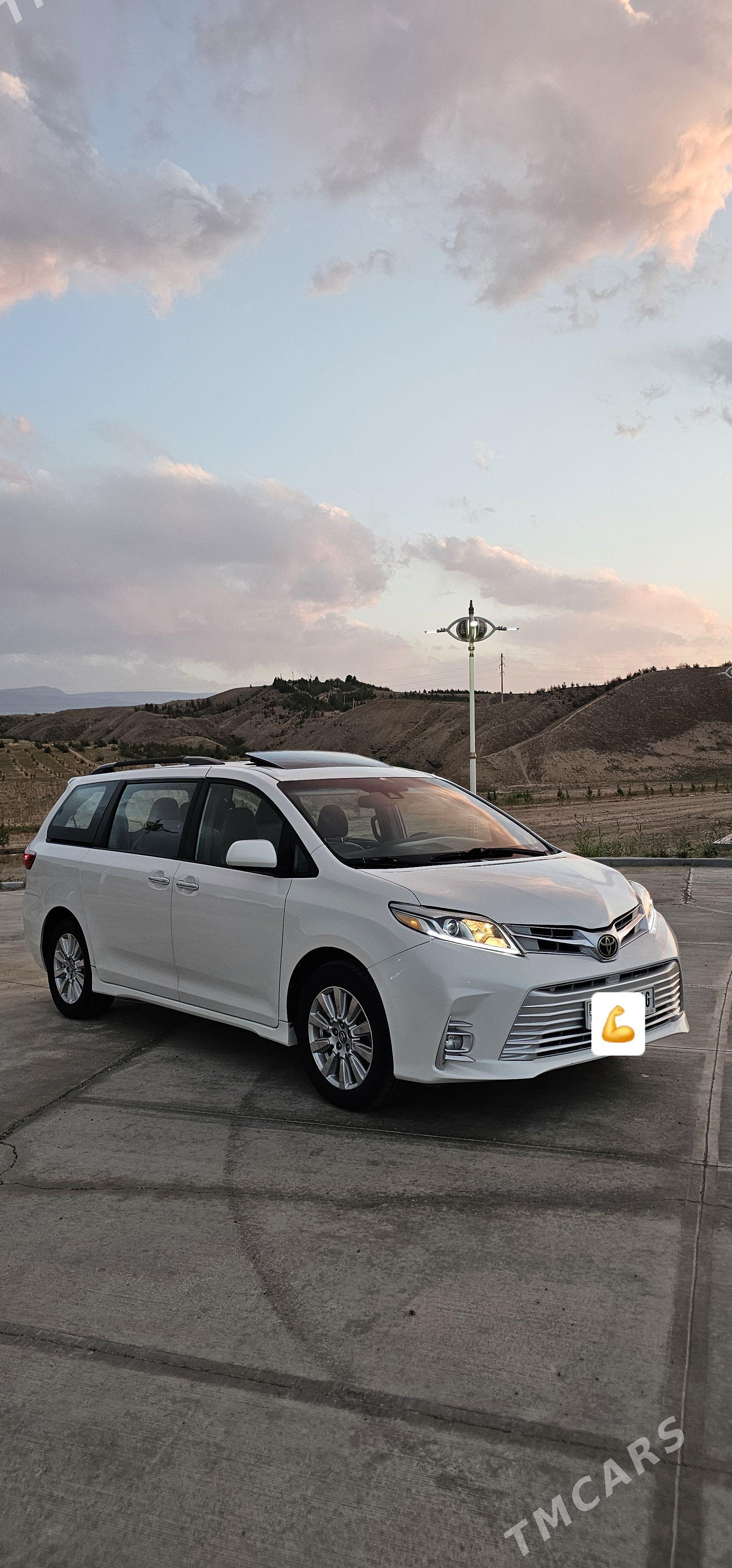 Toyota Sienna 2019 - 470 000 TMT - Ашхабад - img 1
