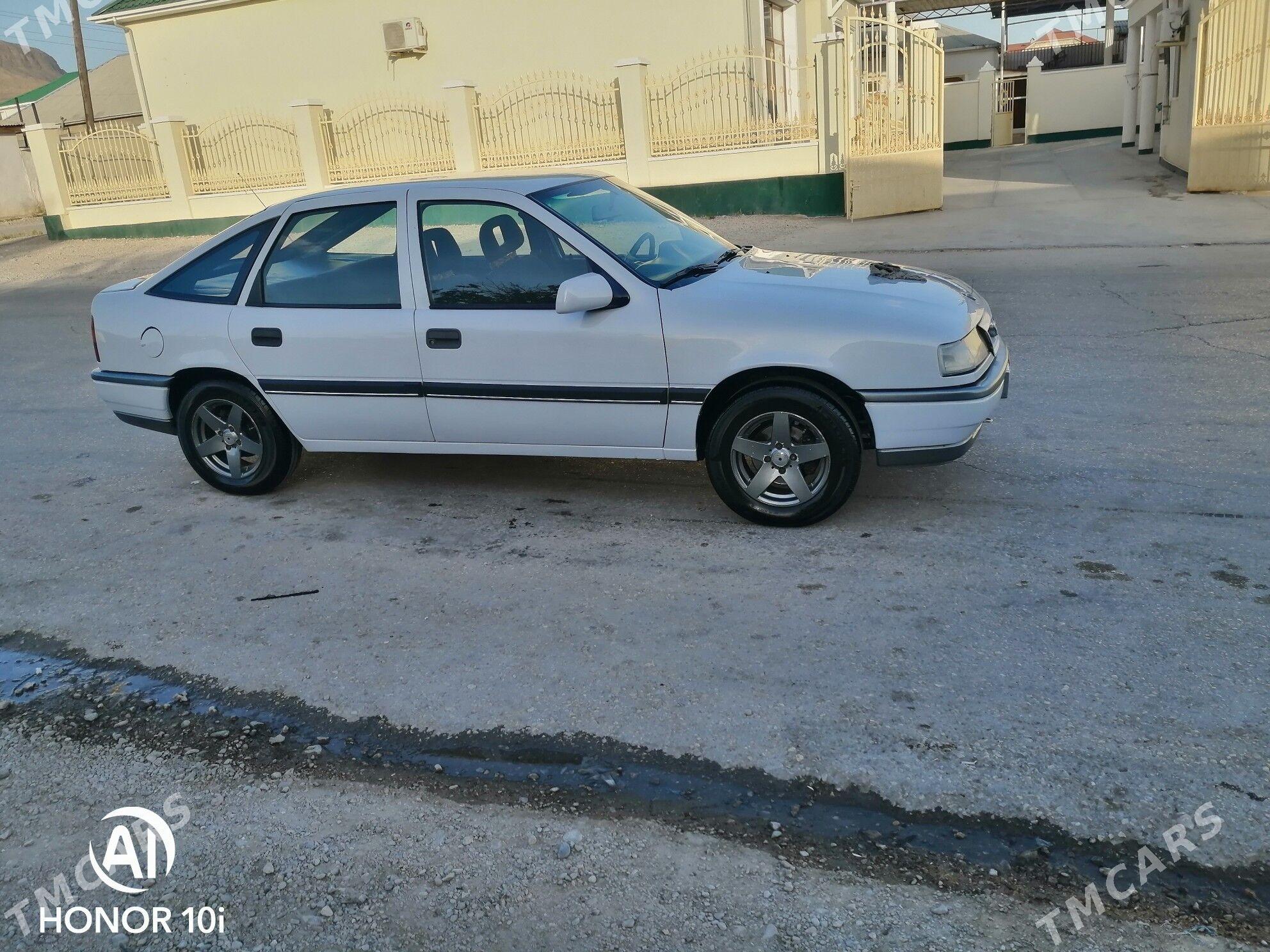 Opel Vectra 1990 - 38 000 TMT - Балканабат - img 1