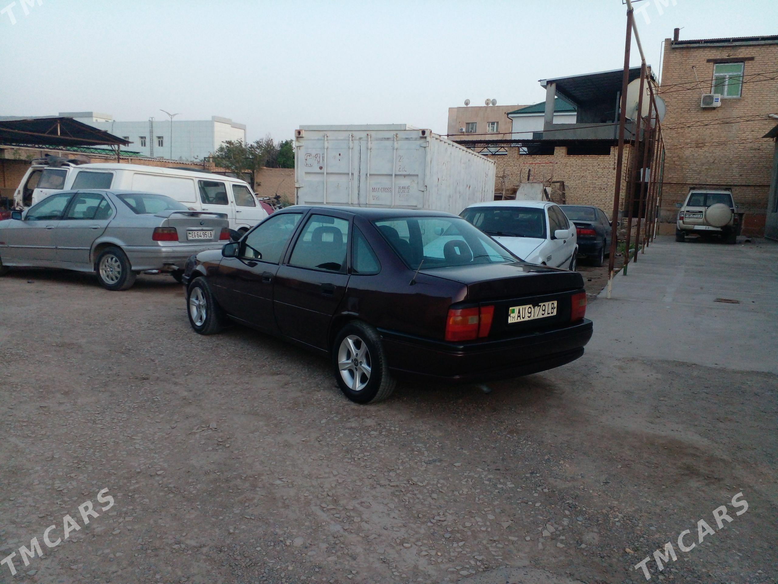 Opel Vectra 1992 - 48 000 TMT - Çärjew - img 1