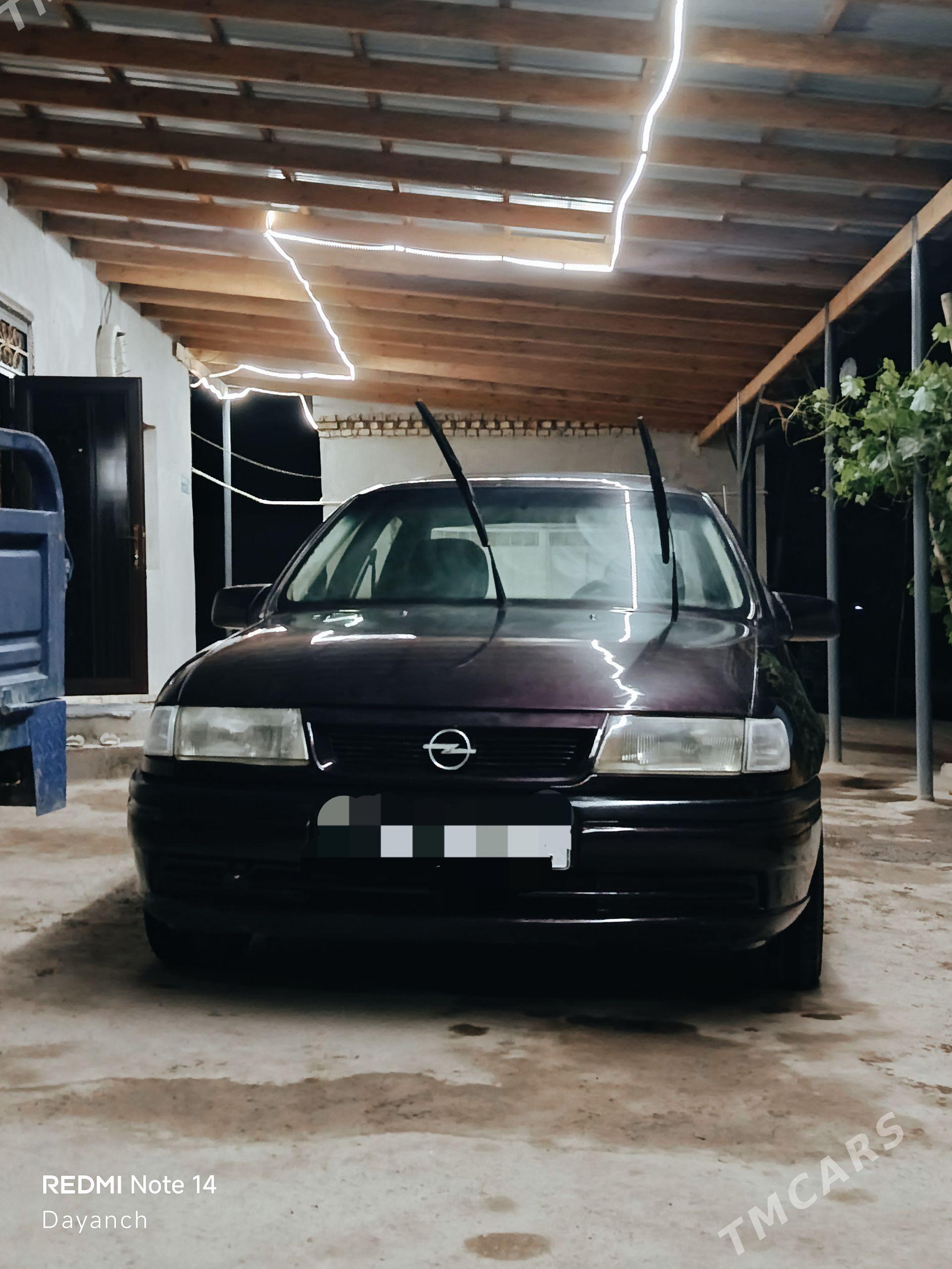 Opel Vectra 1995 - 65 000 TMT - Шабатский этрап - img 1