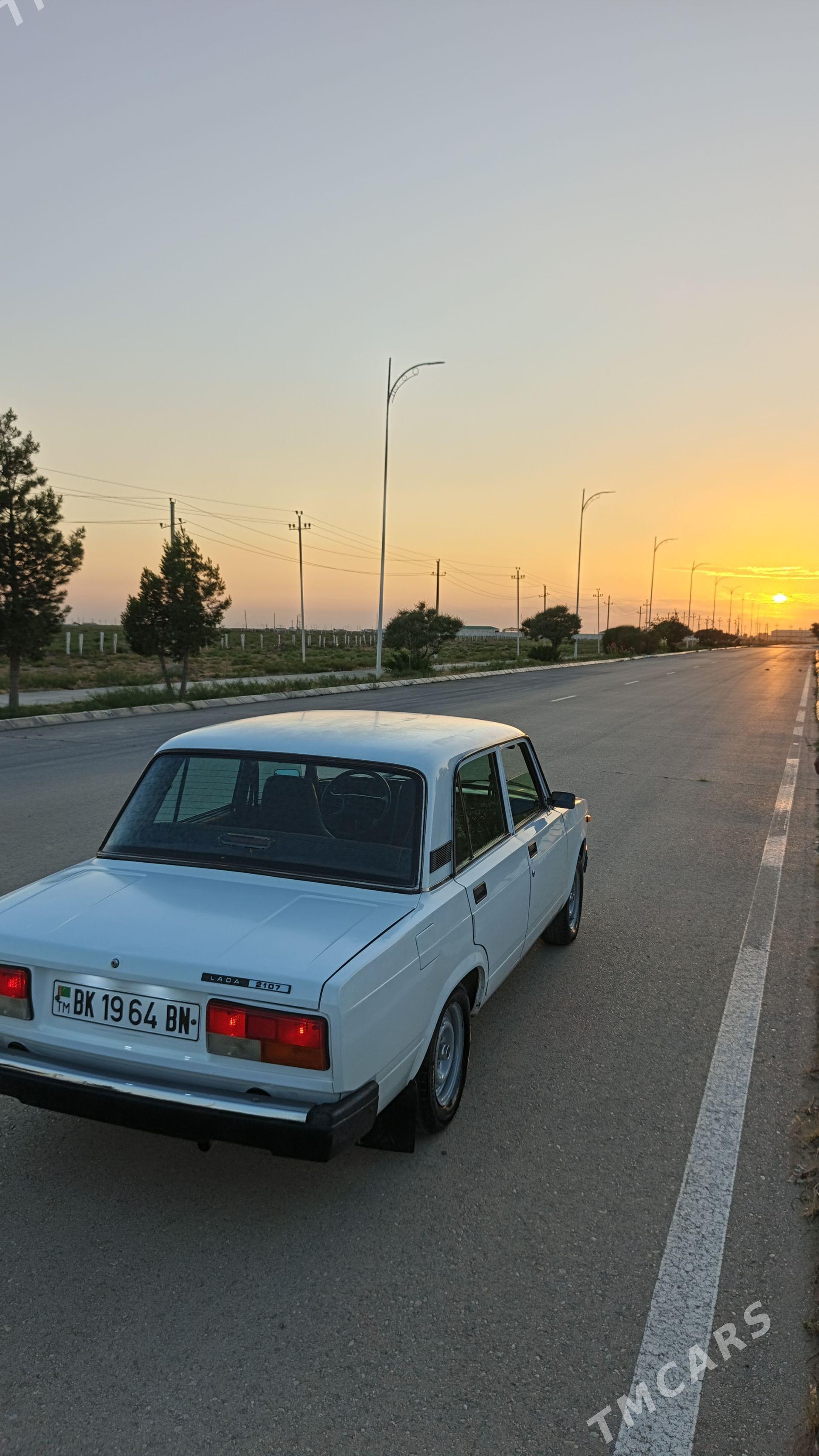 Lada 2107 2011 - 55 000 TMT - Балканабат - img 1
