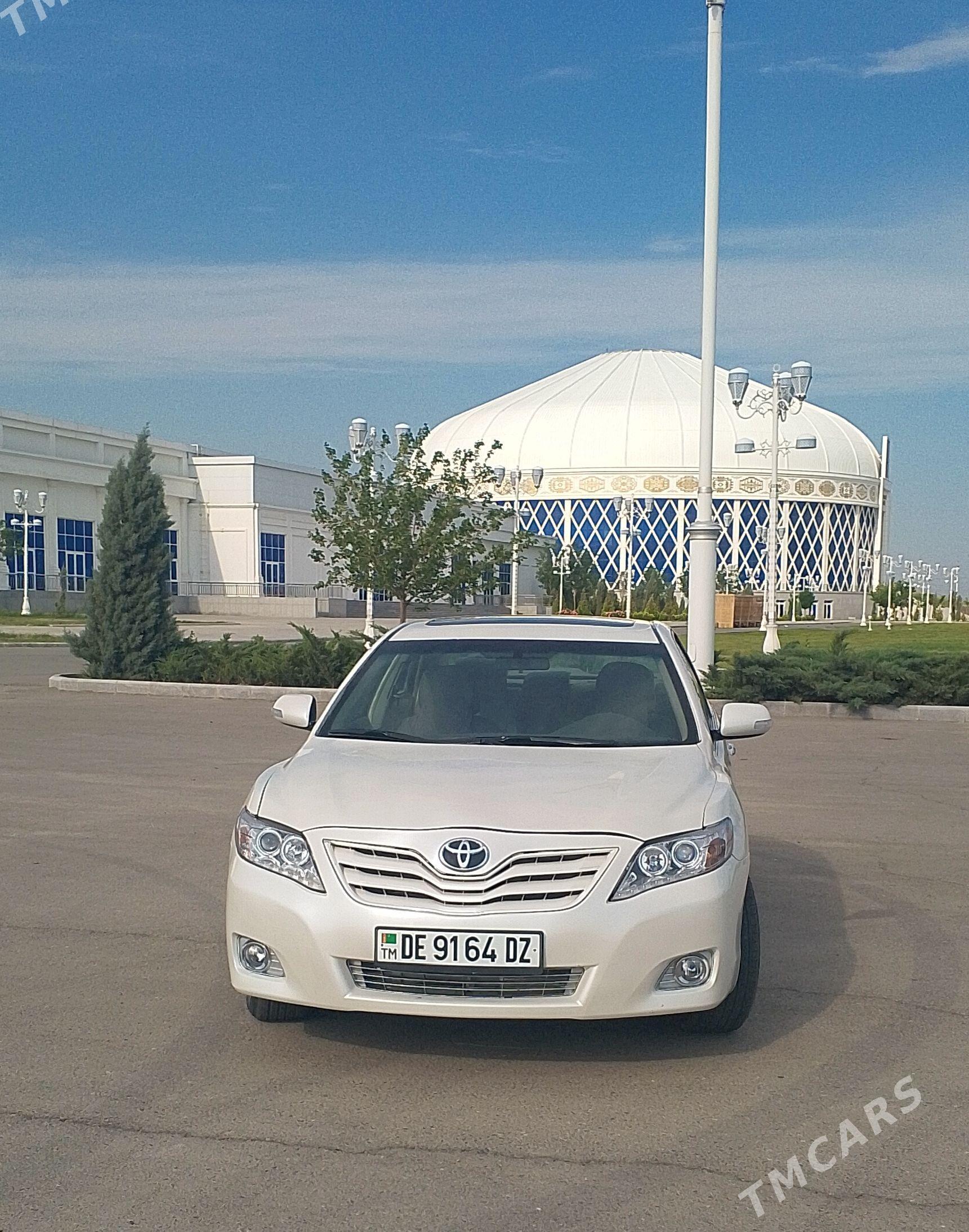 Toyota Camry 2011 - 190 000 TMT - Дашогуз - img 1