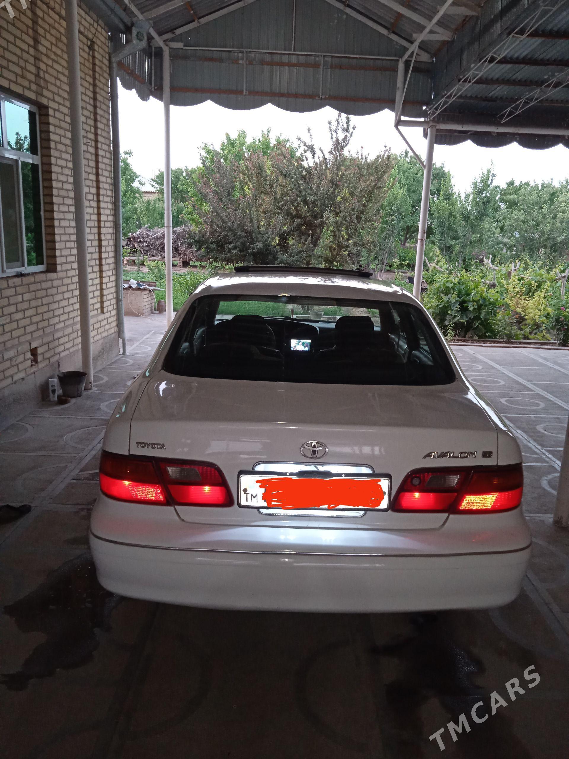 Toyota Avalon 1999 - 130 000 TMT - Мары - img 1