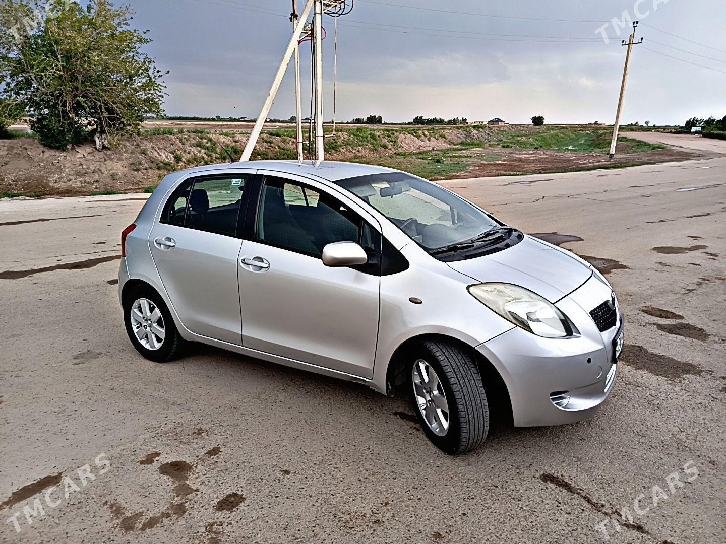 Toyota Yaris 2007 - 120 000 TMT - Кёнеургенч - img 1