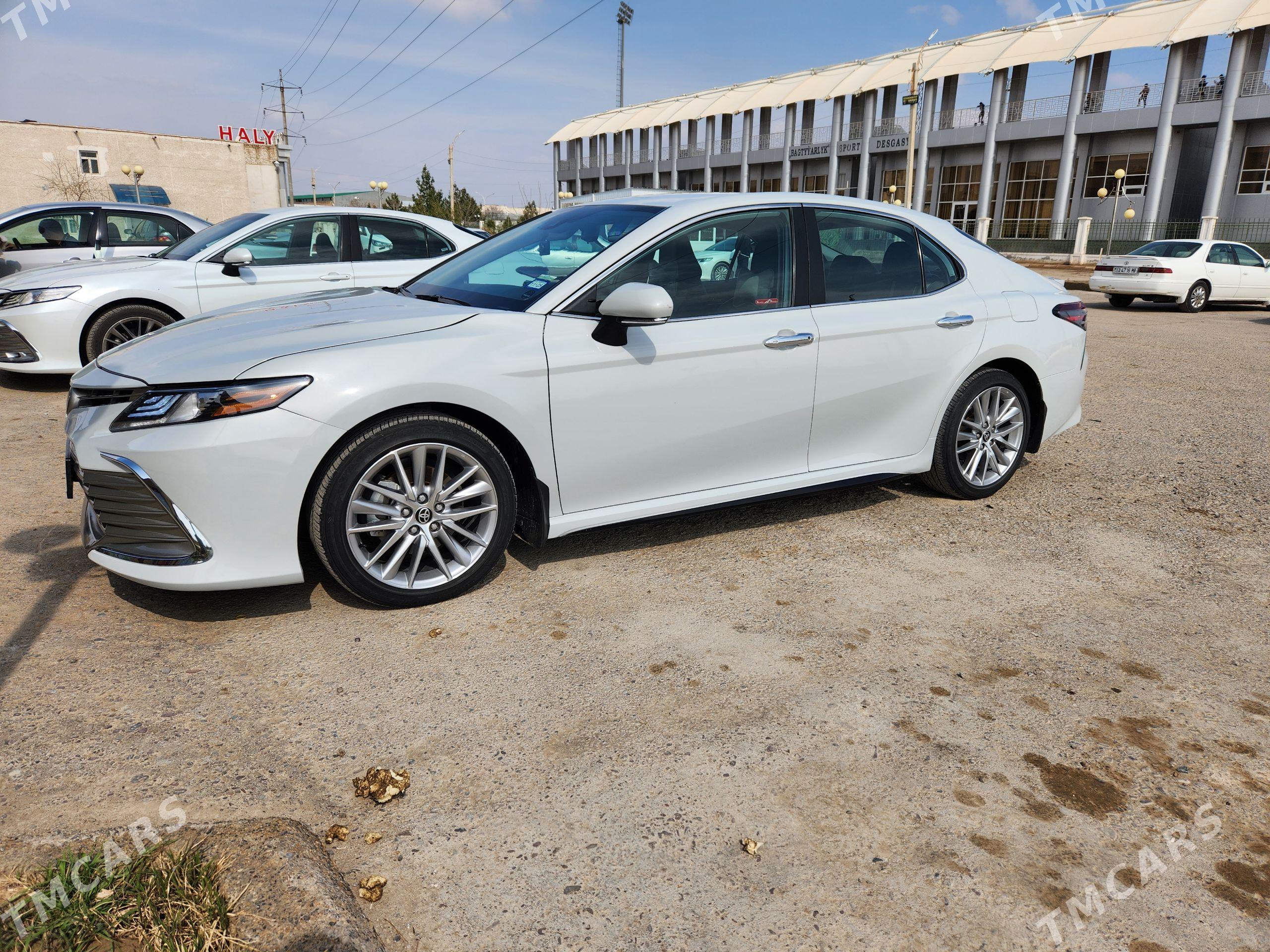 Toyota Camry 2023 - 350 000 TMT - Мары - img 1