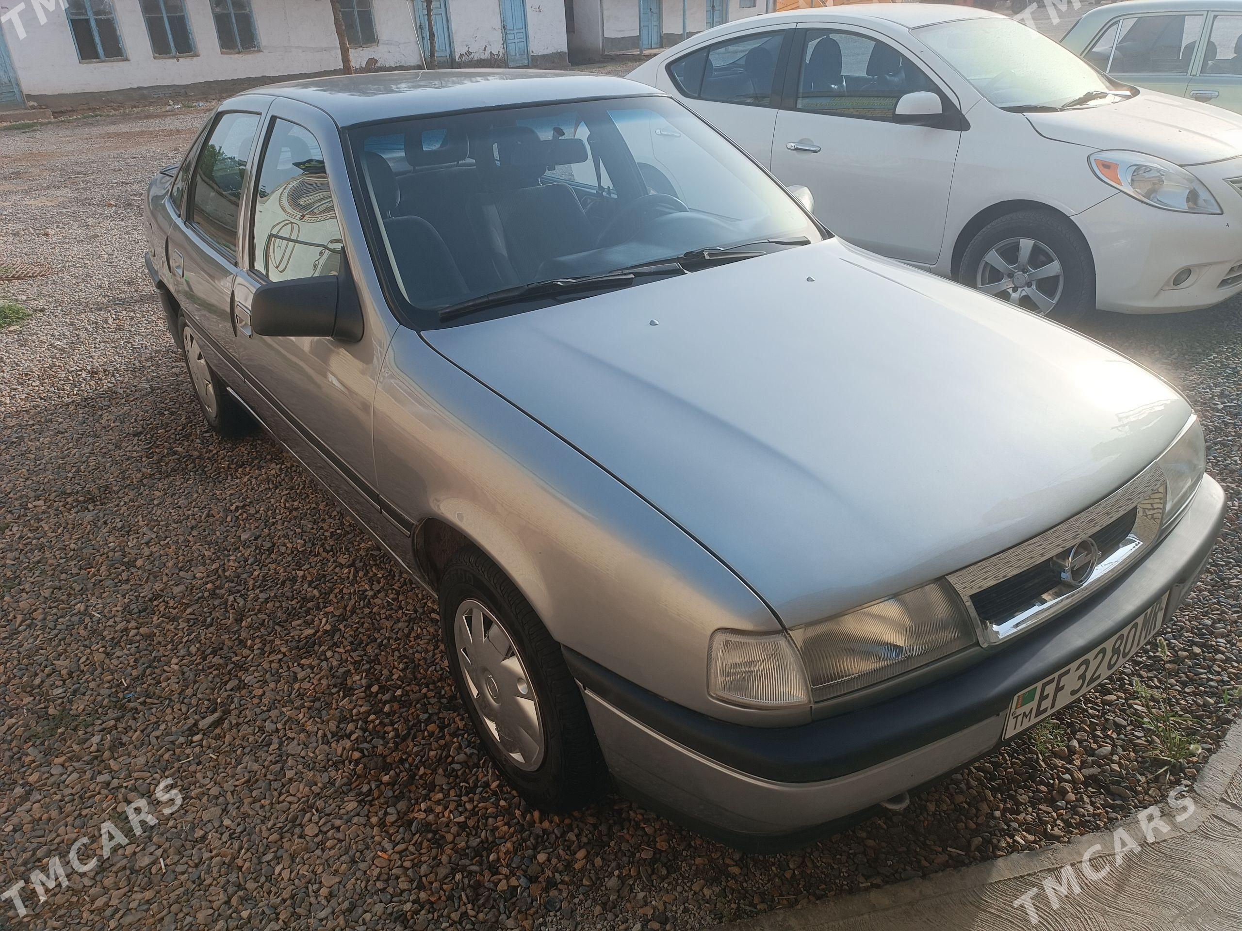 Opel Vectra 1992 - 44 000 TMT - Сакарчага - img 1