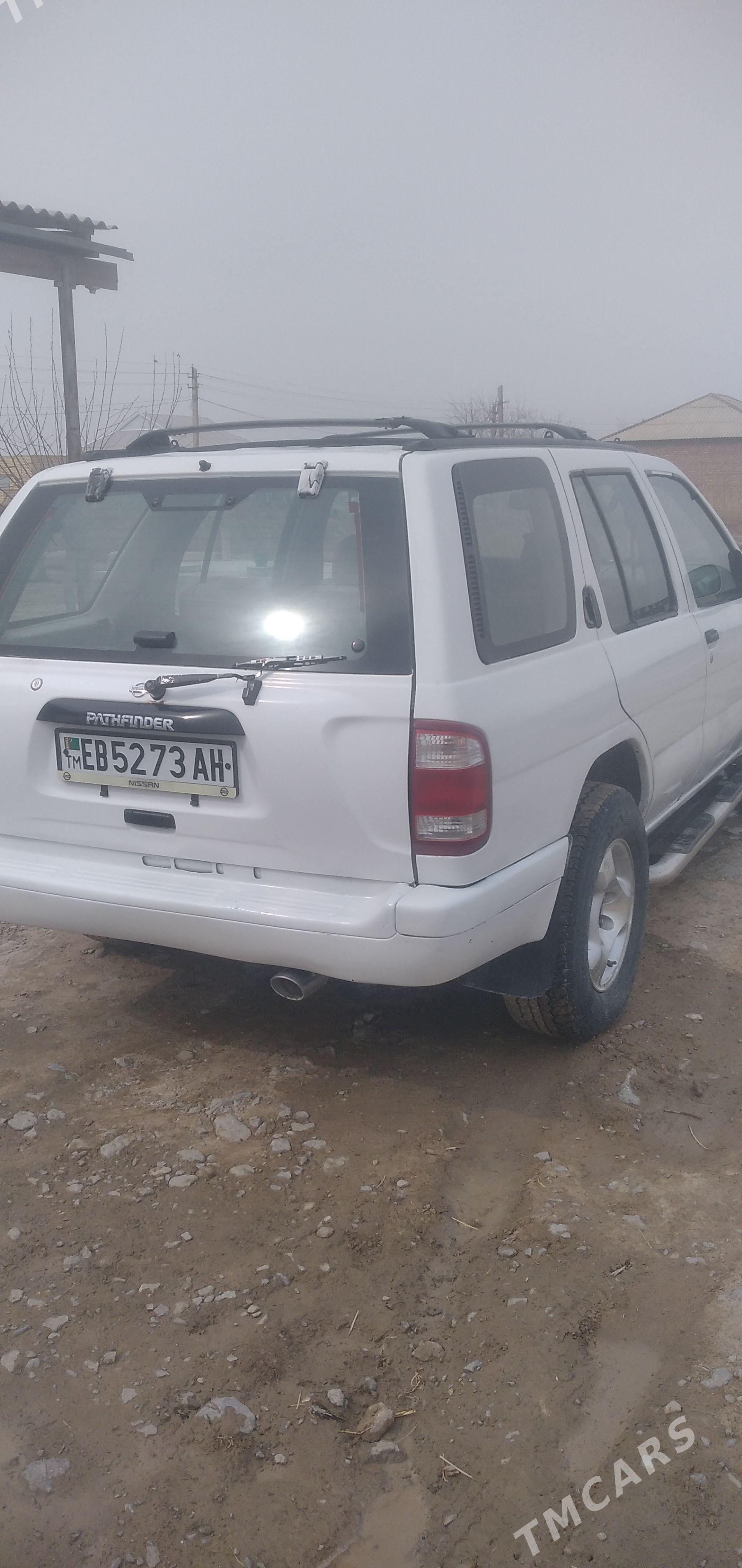 Nissan Pathfinder 1998 - 60 000 TMT - Теджен - img 1