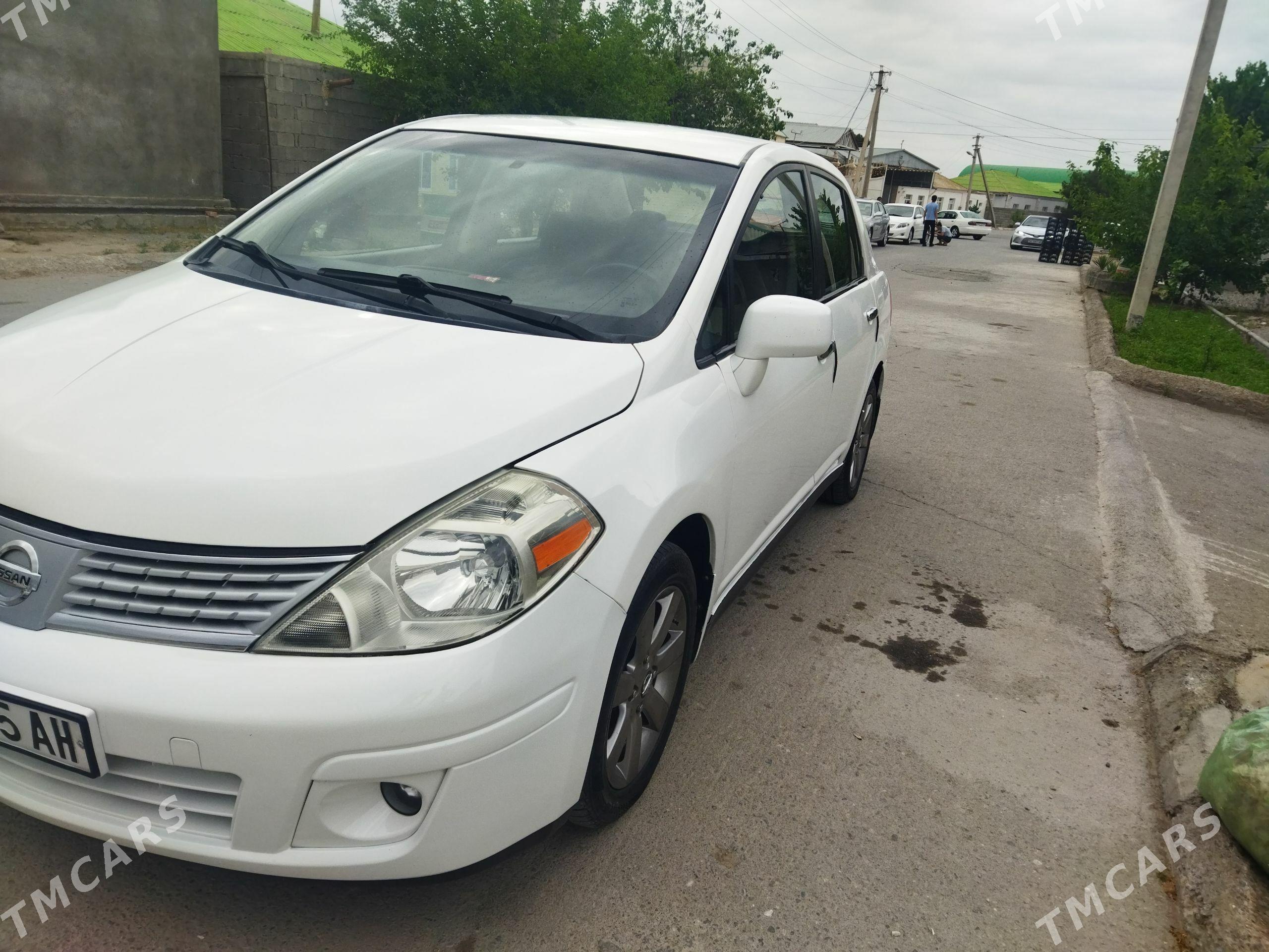 Nissan Versa 2008 - 160 000 TMT - Бахарден - img 1