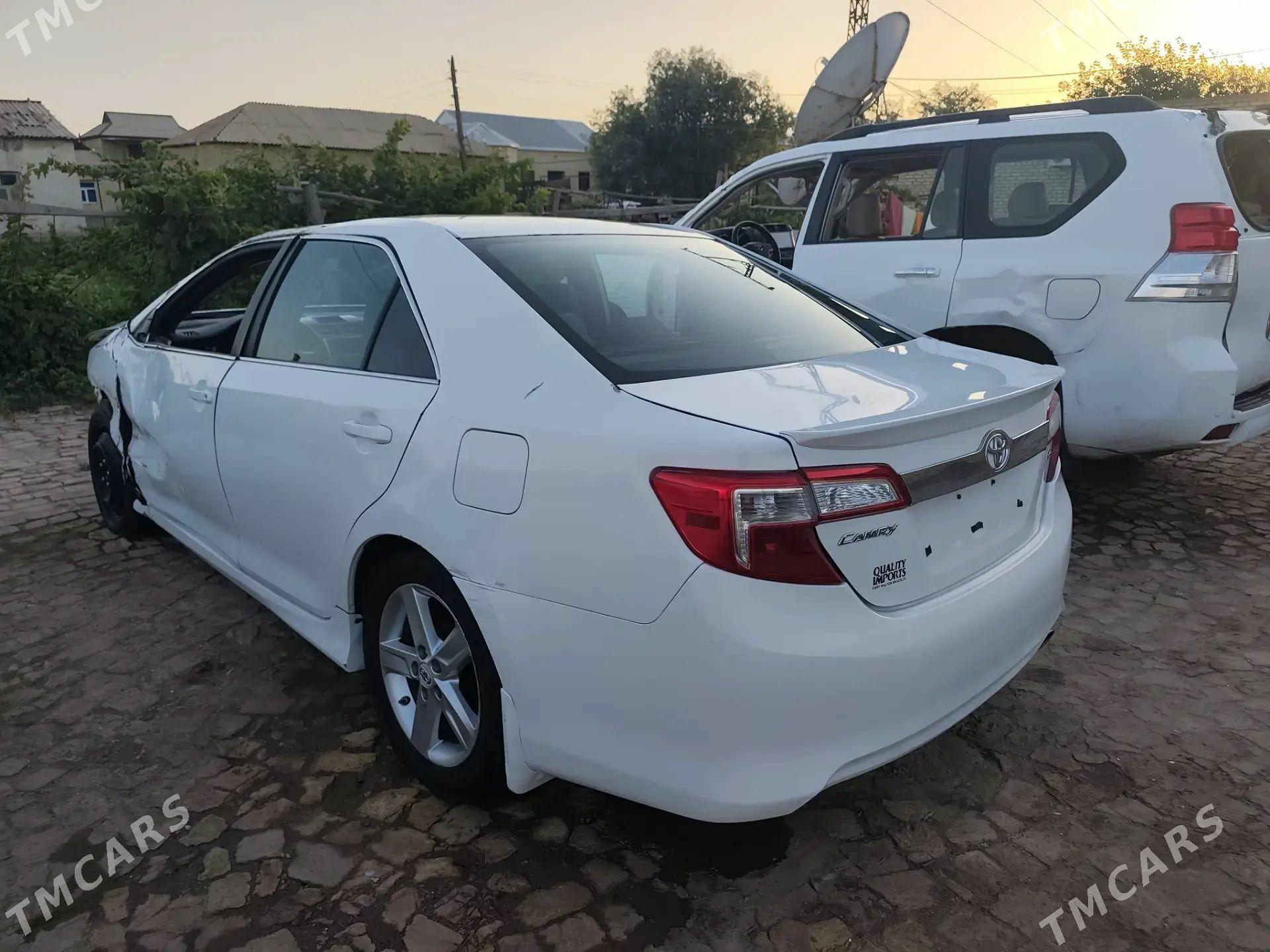 Toyota Camry 2012 - 145 000 TMT - Мары - img 1