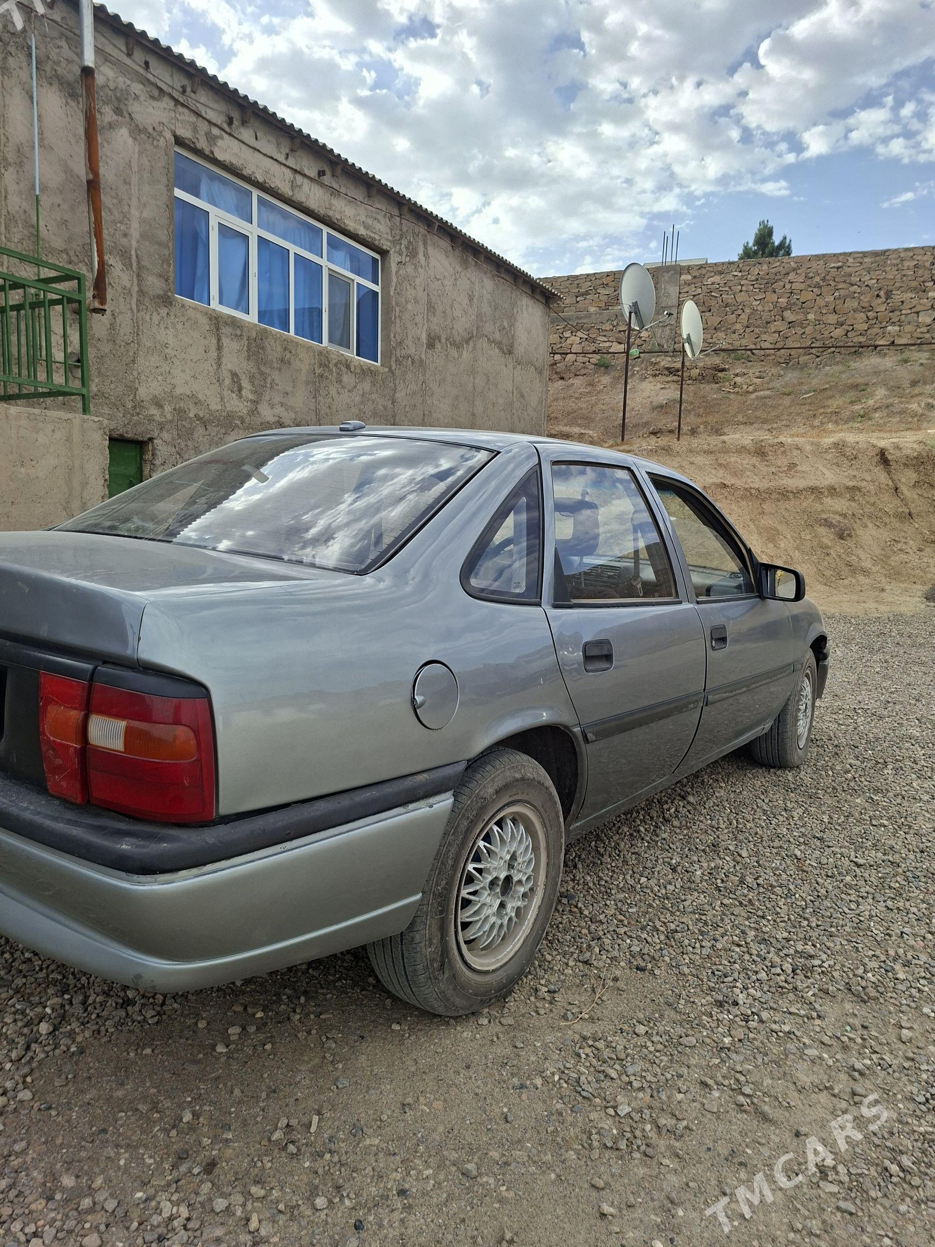 Opel Vectra 1994 - 37 000 TMT - Magdanly - img 1