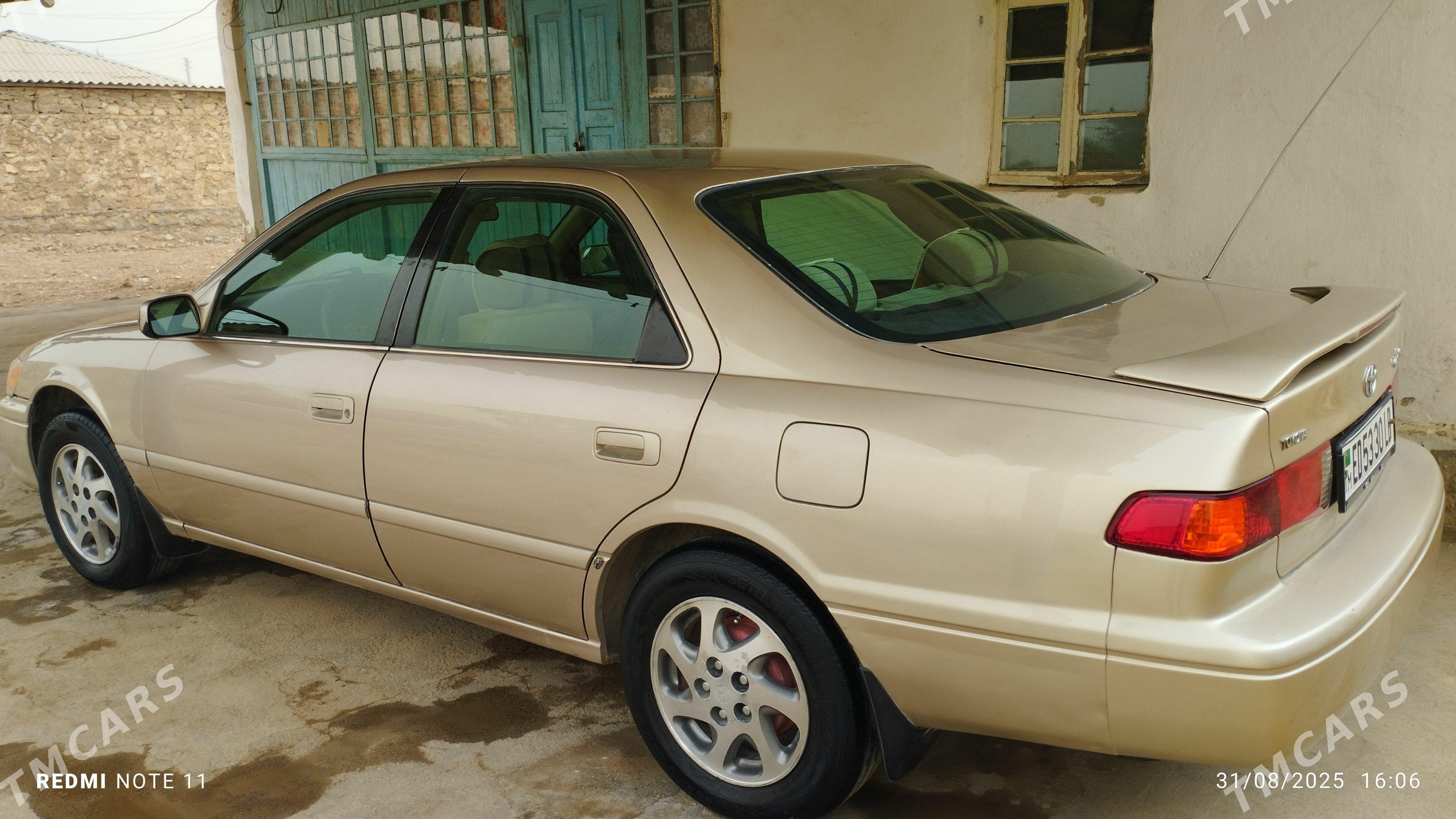 Toyota Camry 2000 - 190 000 TMT - Magdanly - img 1