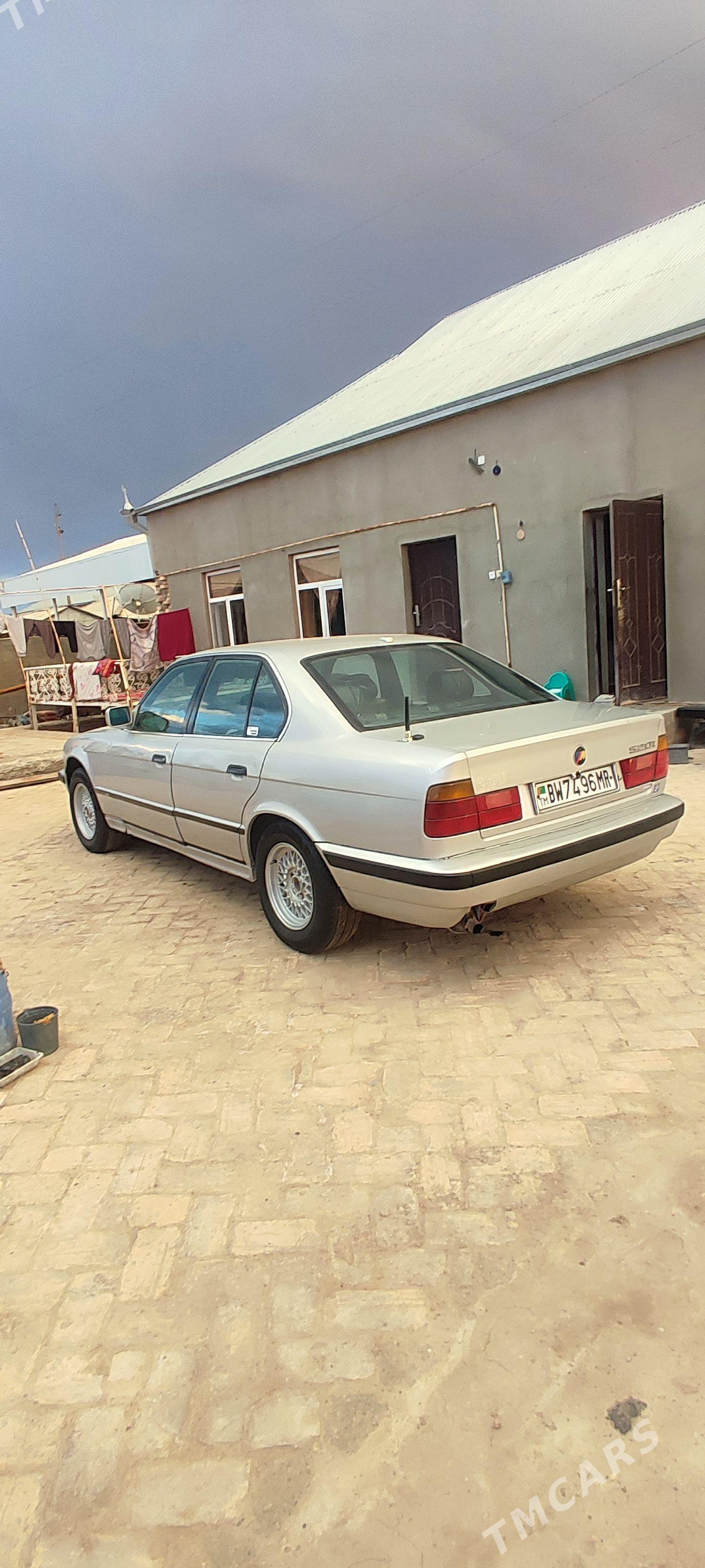 BMW 520 1993 - 50 000 TMT - Garagum etraby - img 1