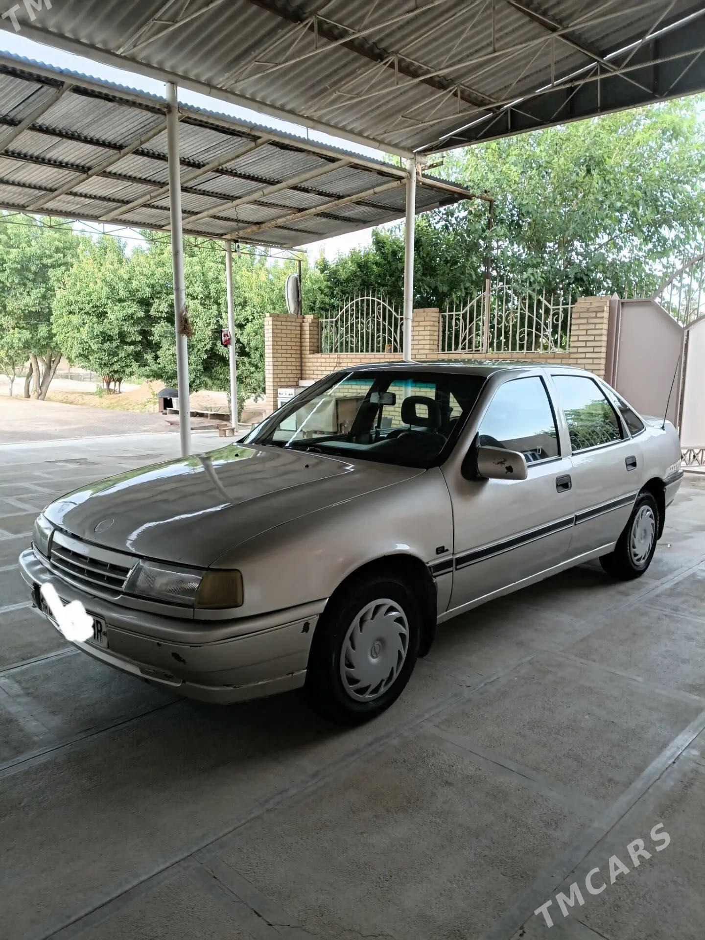 Opel Vectra 1991 - 36 000 TMT - Mary - img 1
