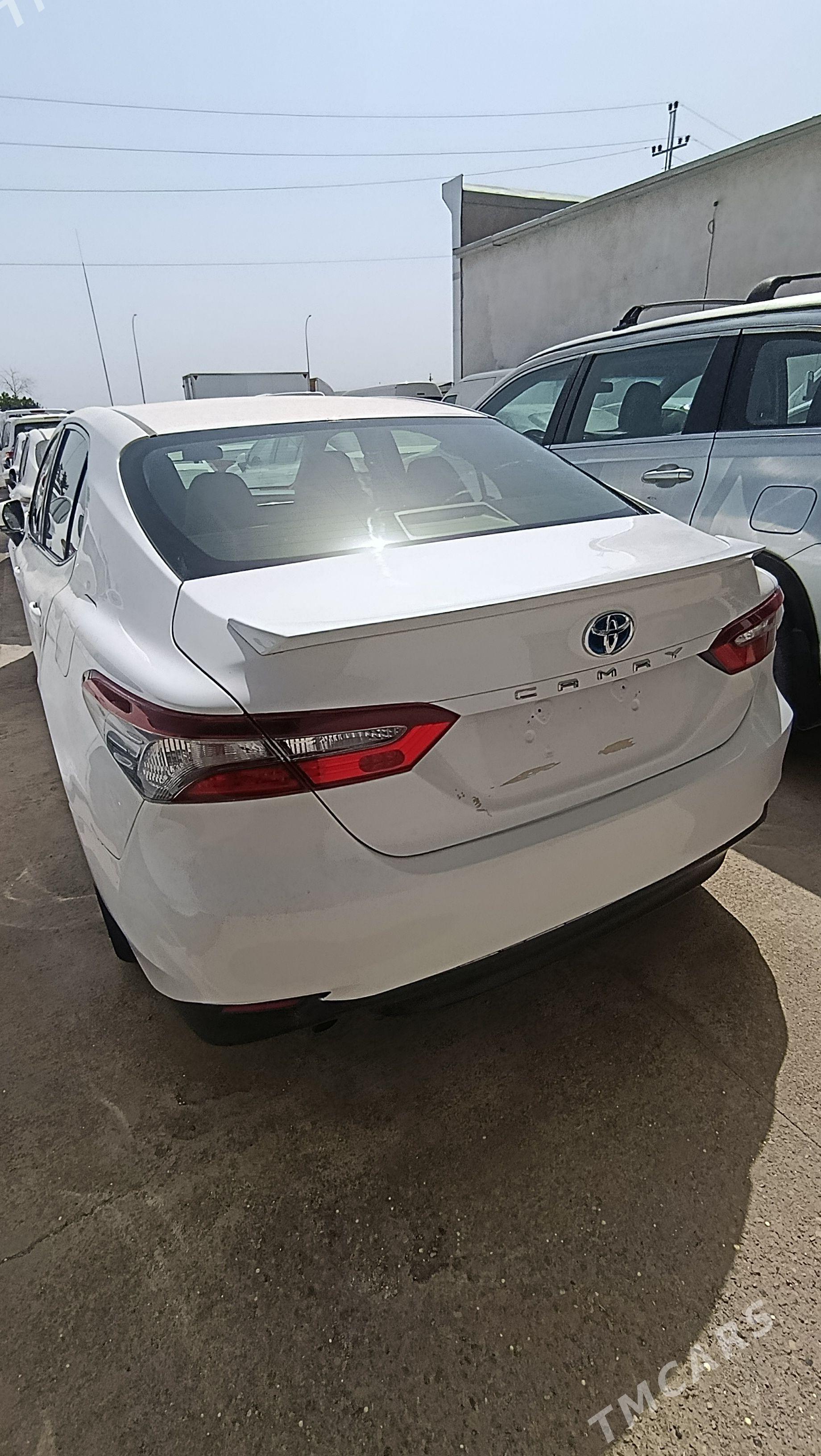Toyota Camry 2021 - 210 000 TMT - Мары - img 1