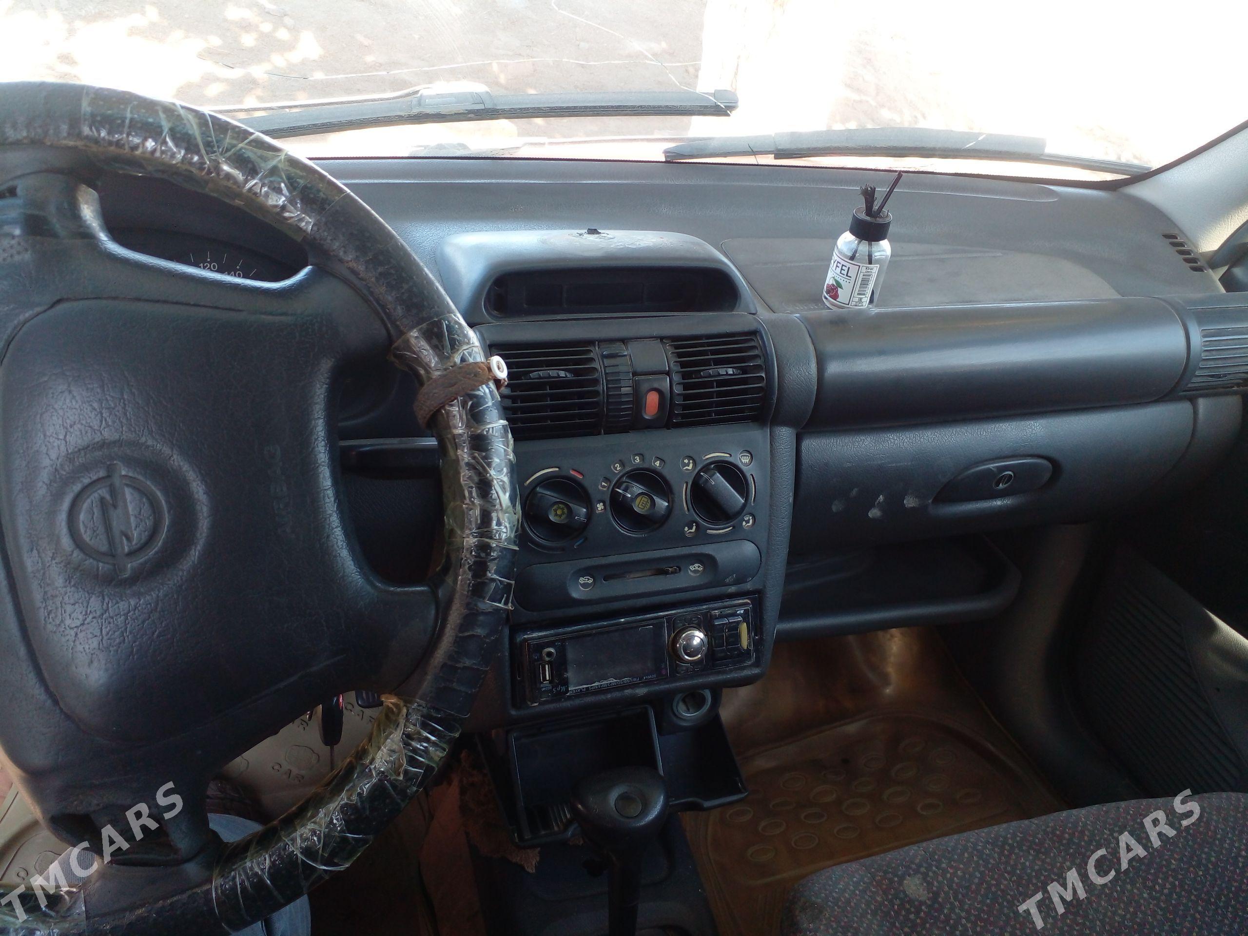 Opel Vita 1996 - 10 000 TMT - Керки - img 1