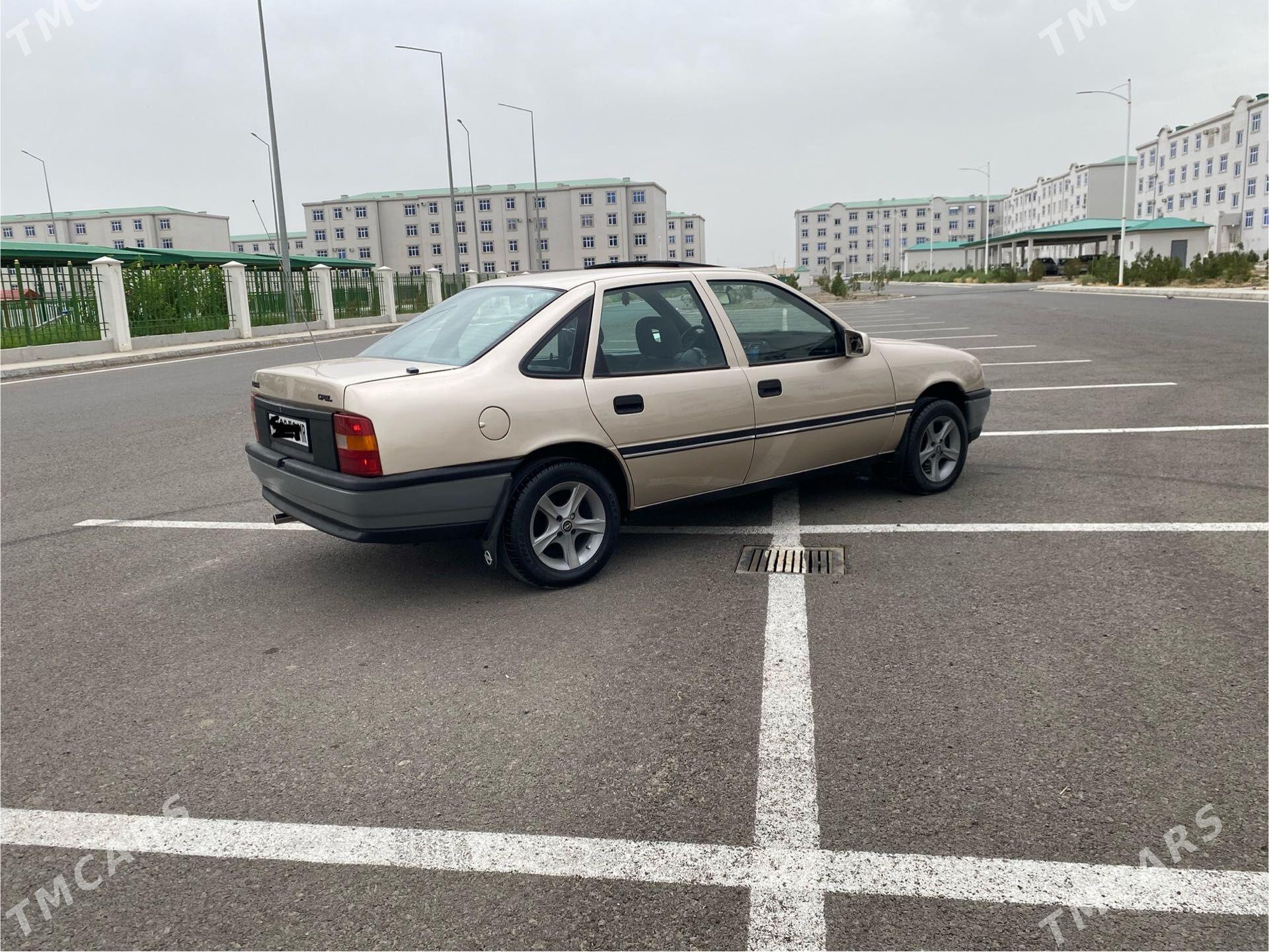Opel Vectra 1992 - 52 000 TMT - Мары - img 1