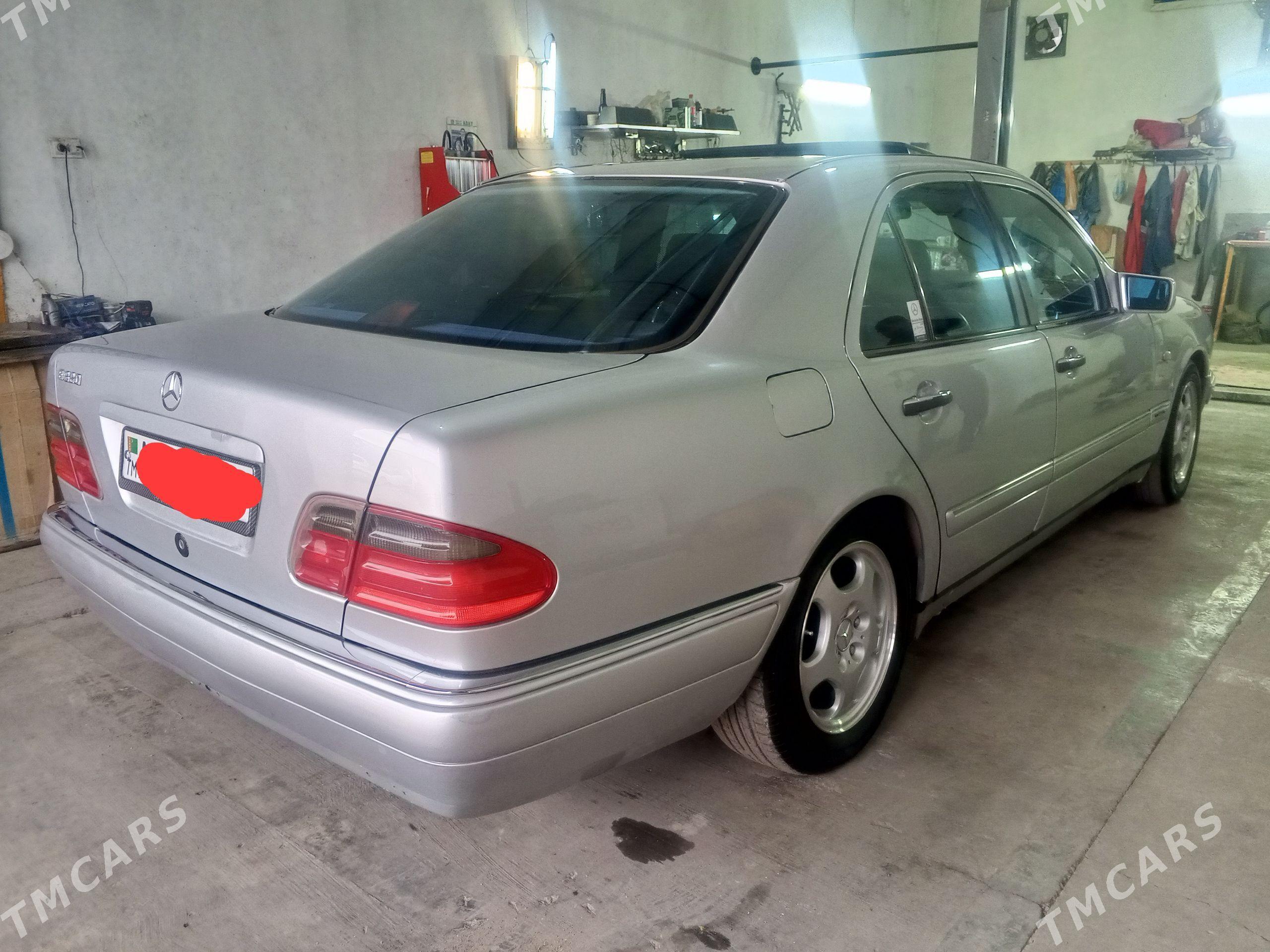 Mercedes-Benz E320 1997 - 130 000 TMT - Туркменабат - img 1