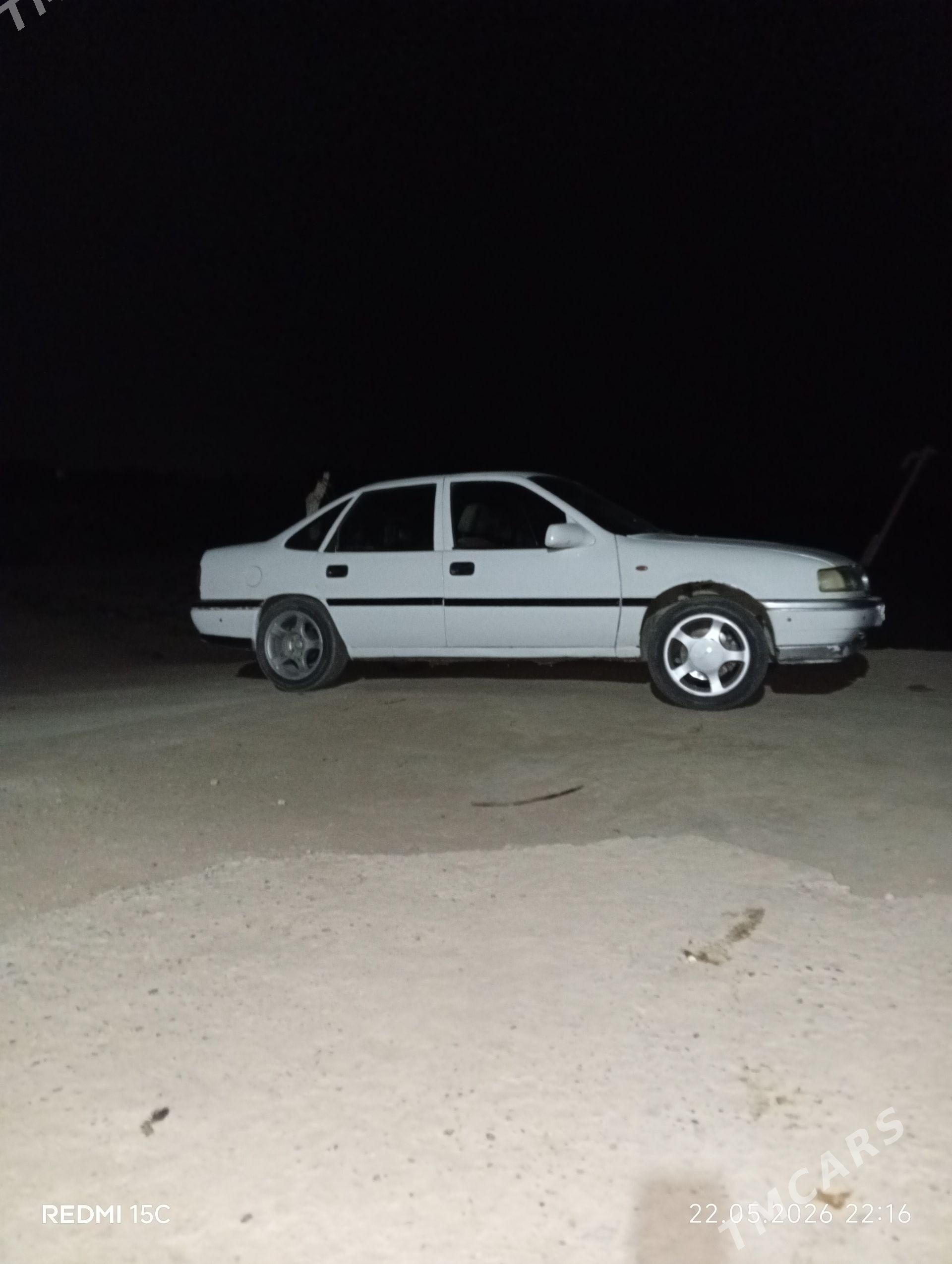 Opel Vectra 1995 - 40 000 TMT - Gurbansoltan Eje - img 1