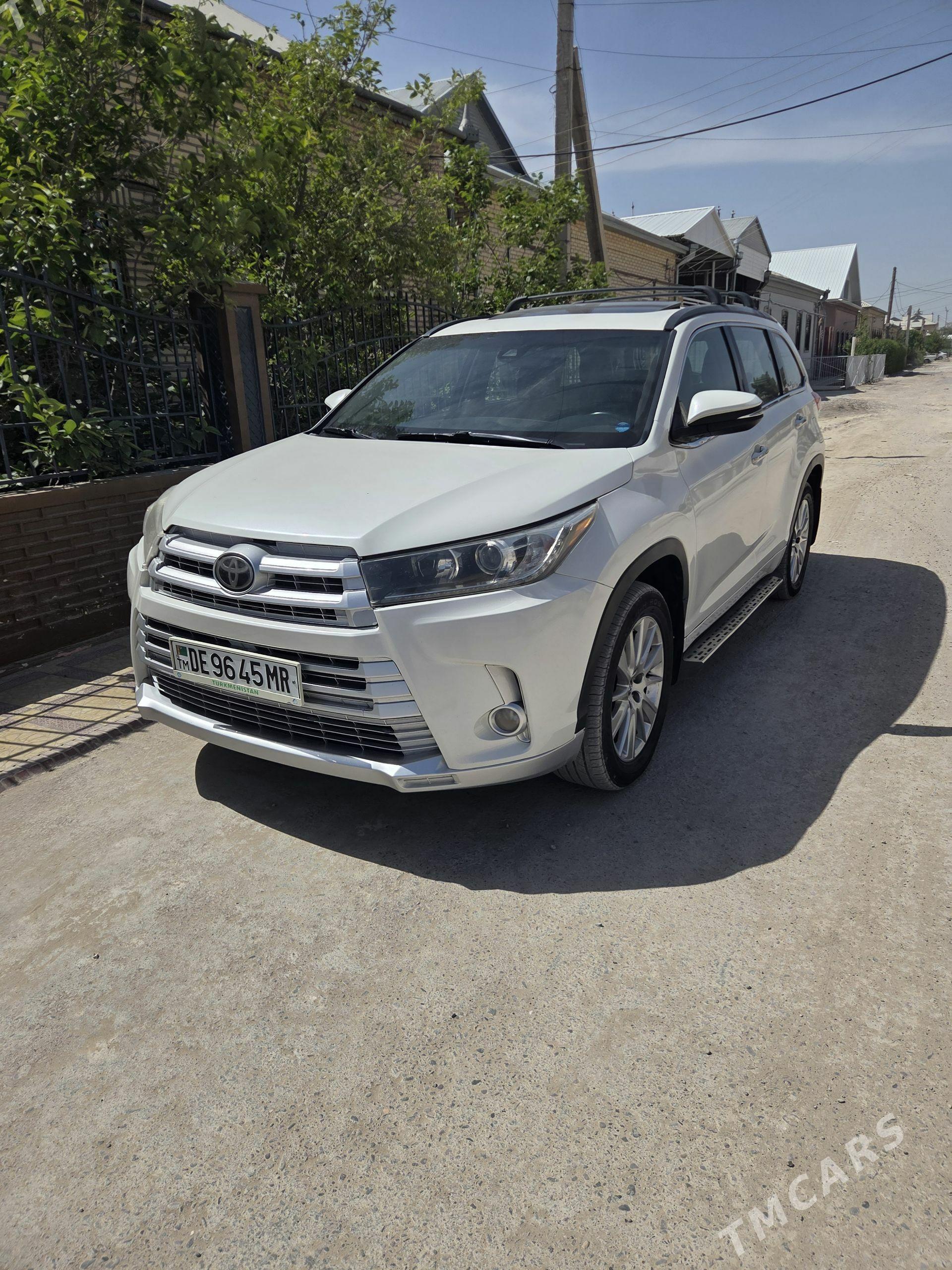 Toyota Highlander 2017 - 380 000 TMT - Мары - img 1