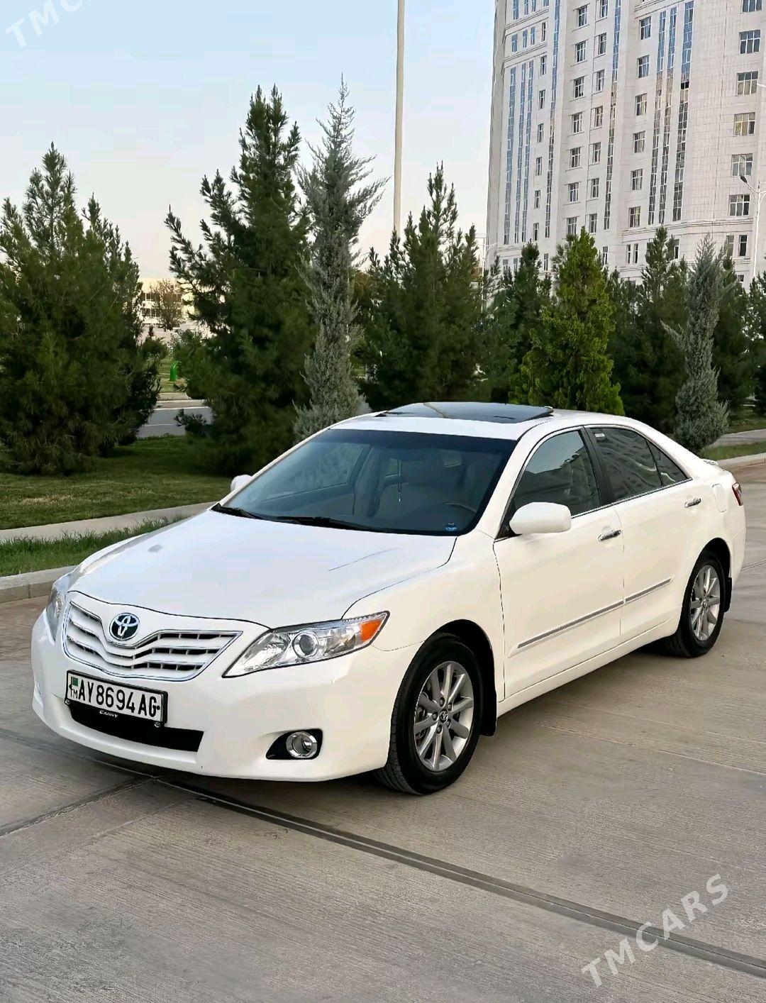 Toyota Camry 2011 - 130 000 TMT - 9 мкр - img 1