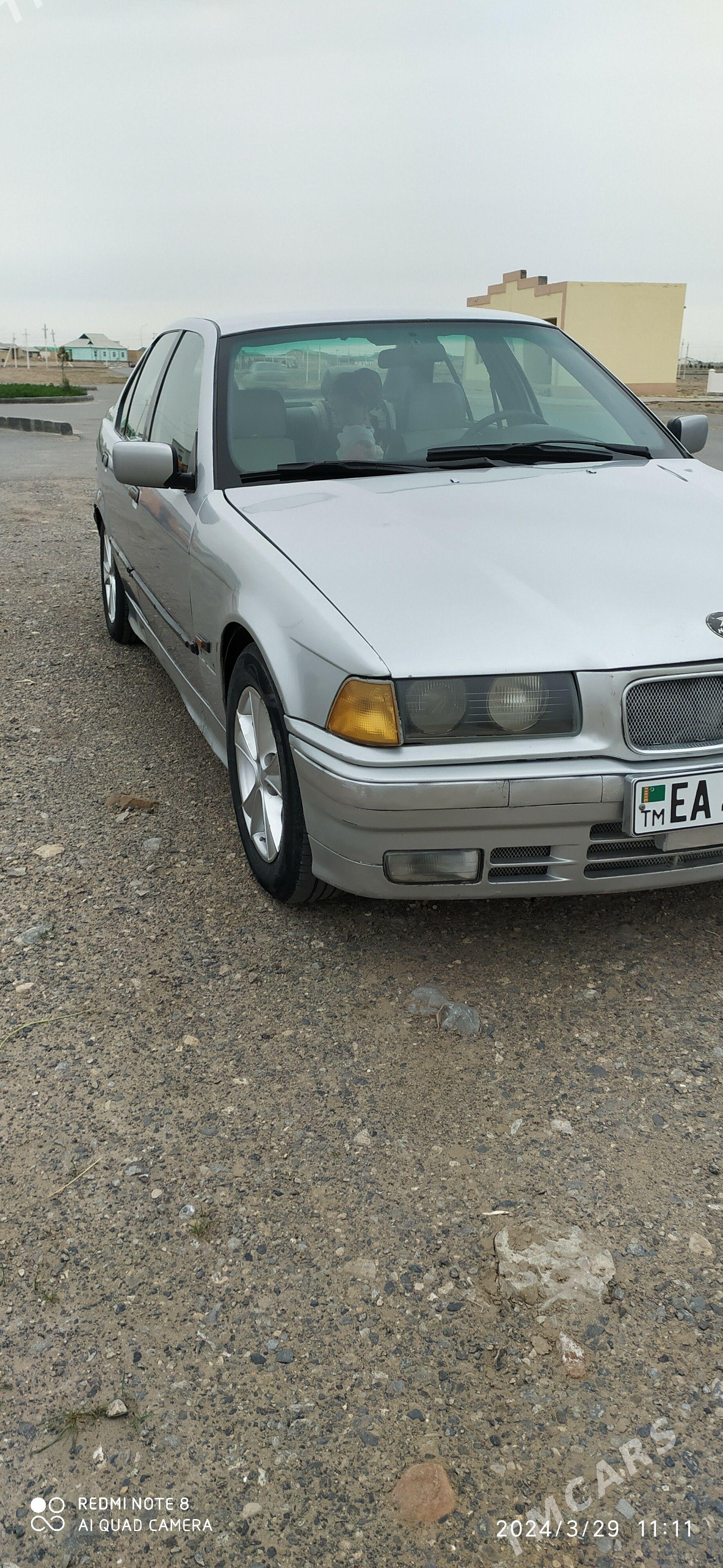 BMW 3 Series 1995 - 30 000 TMT - Серхетабат (Кушка) - img 1