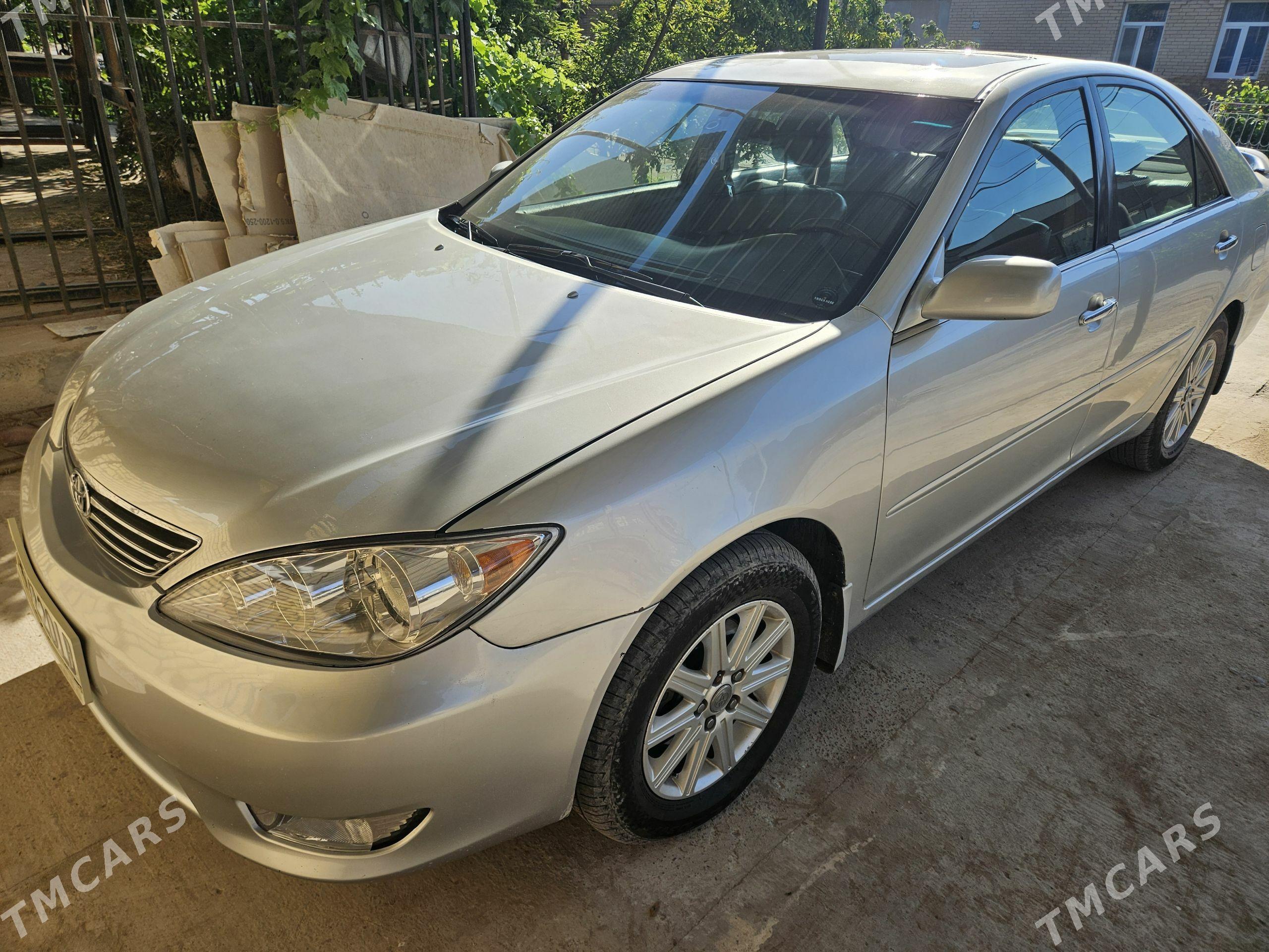 Toyota Camry 2005 - 200 000 TMT - Фарап - img 1