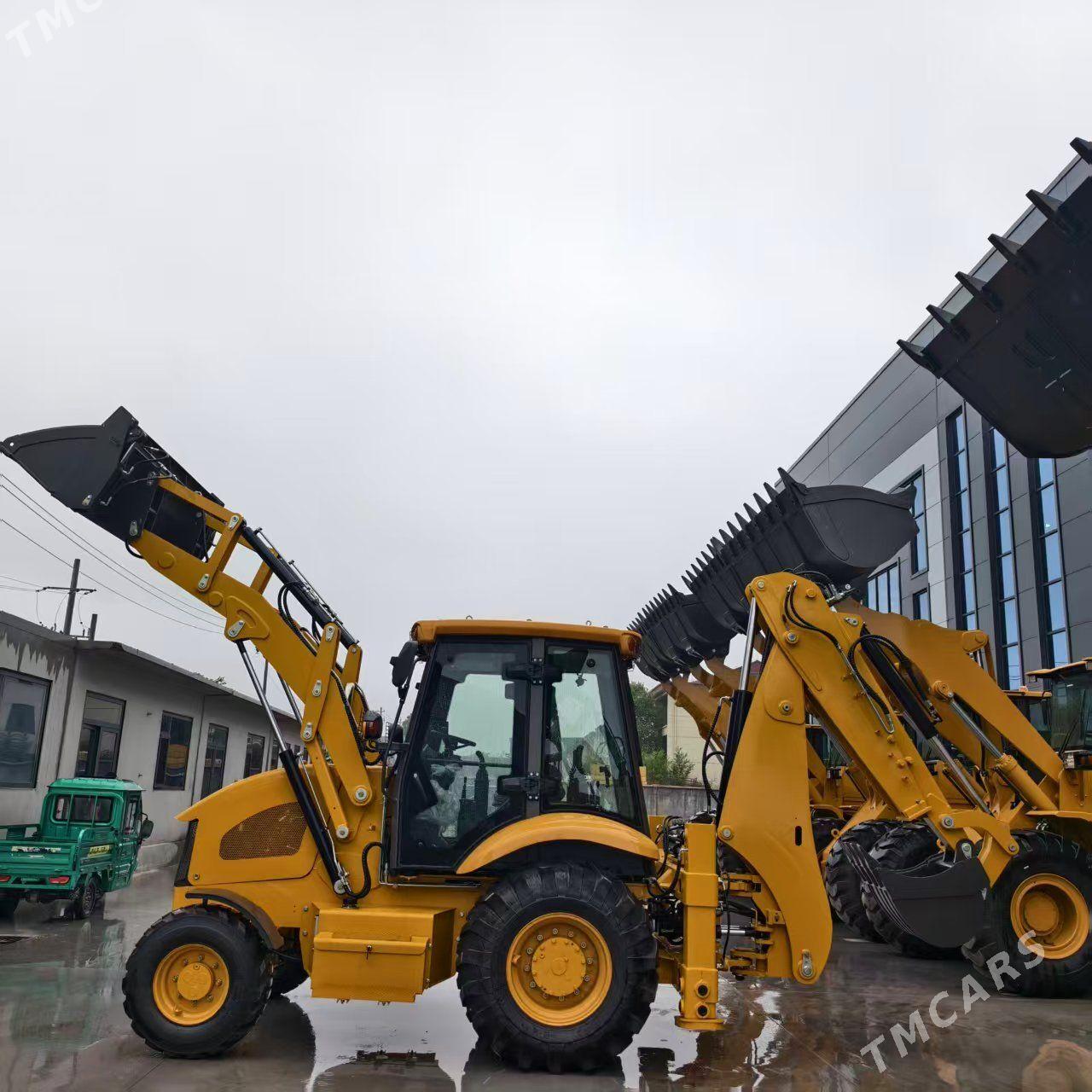 JCB 3CX Compact 2026 - 600 000 TMT - Mary - img 1